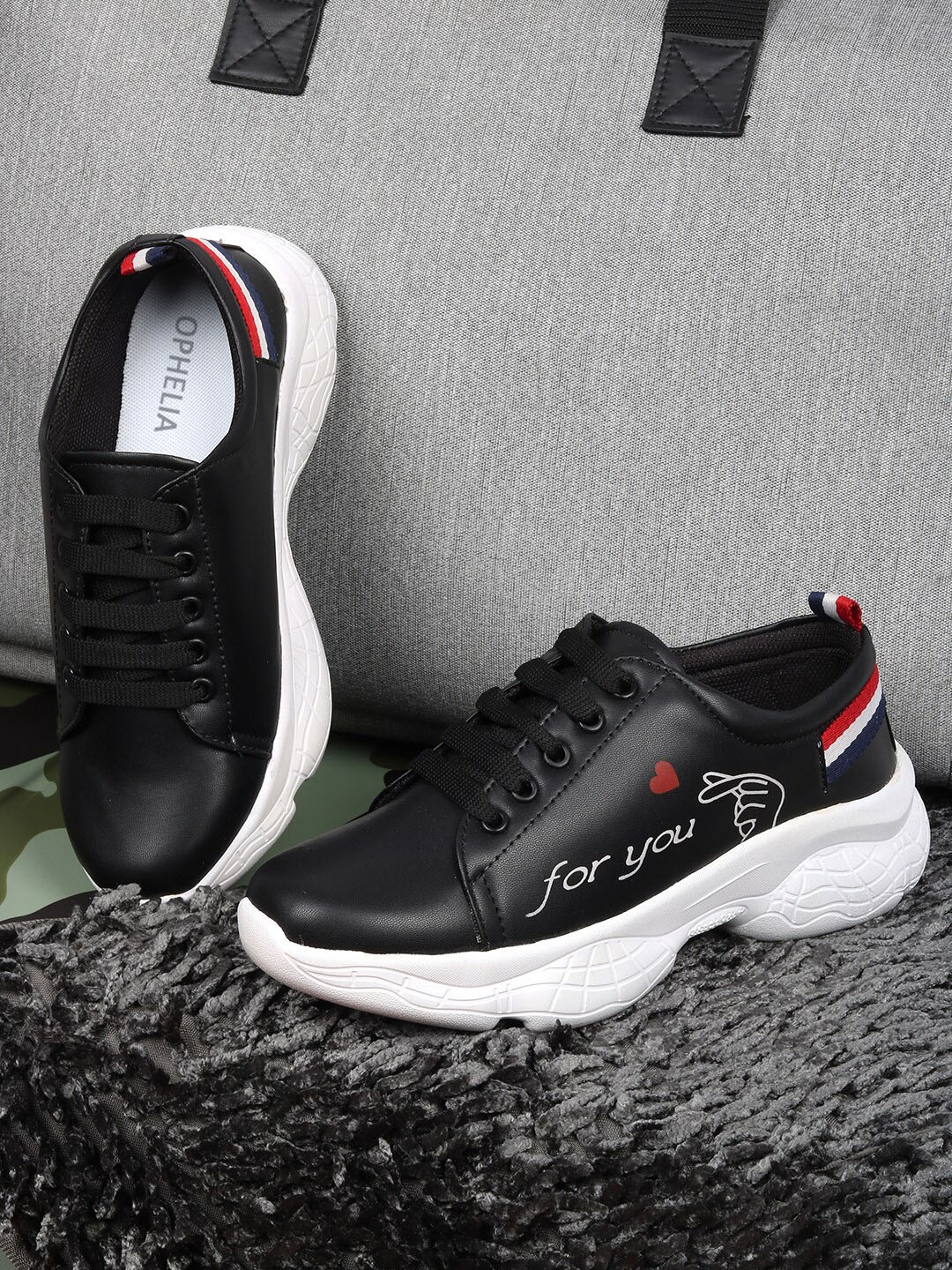 

OPHELIA Women Printed Lightweight Sneakers, Black