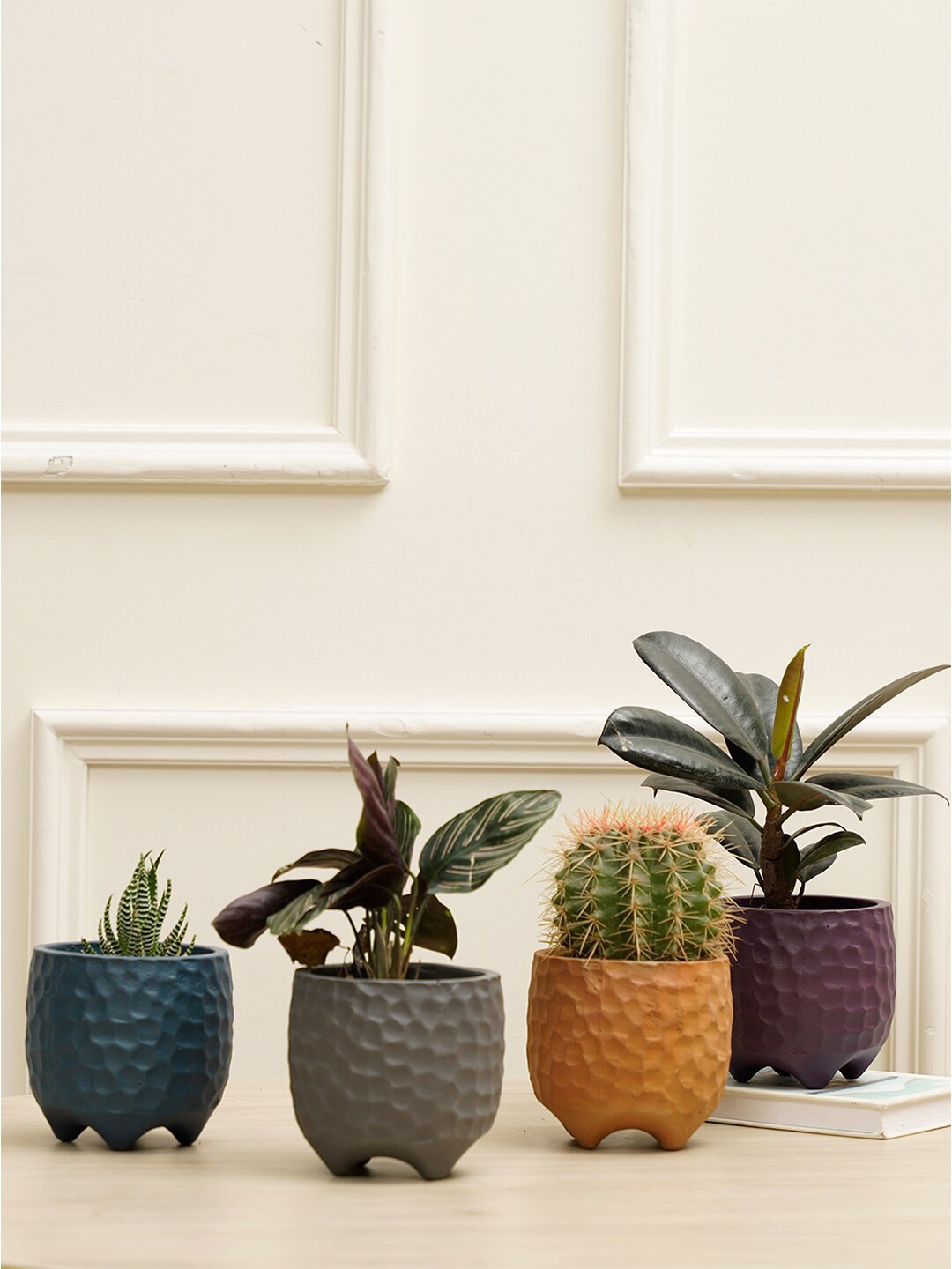 

PUREZENTO Blue & Brown 4 Pieces Textured Pebble Combo Planters