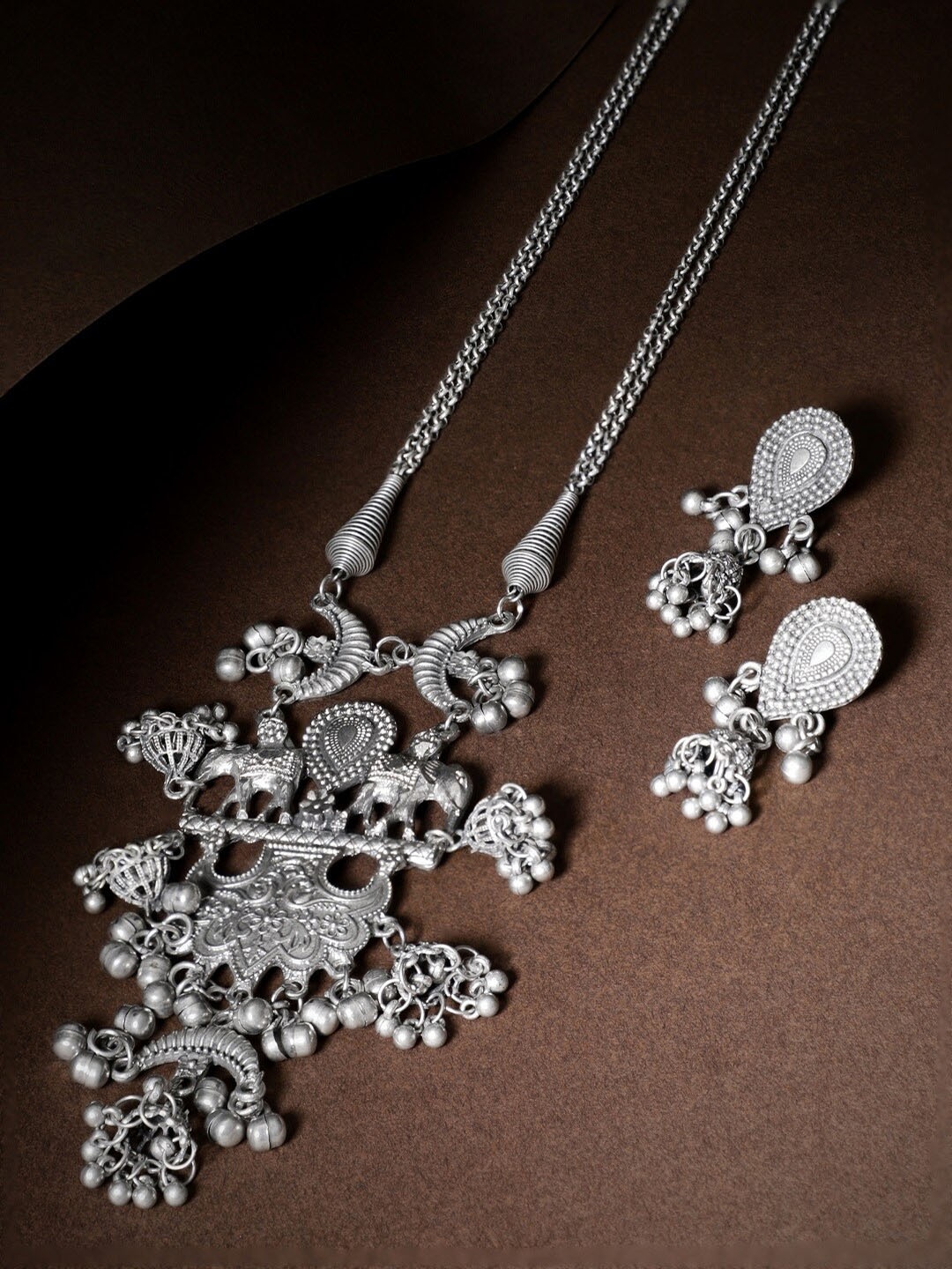 

Rubans Oxidised Silver-Plated Ghungroo Beaded Jewellery Set