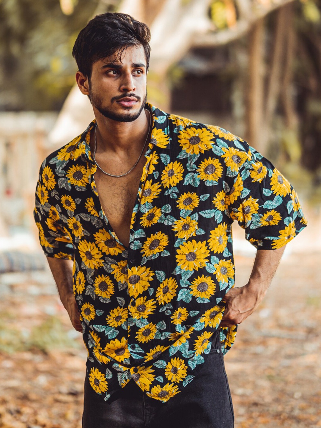 

Powerlook Men Black Boxy Opaque Printed Casual Shirt