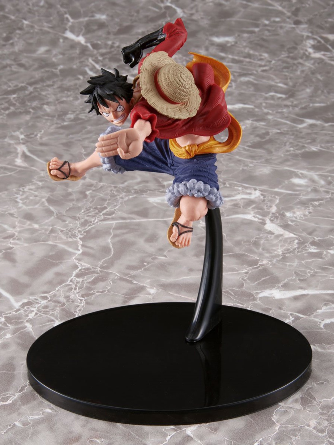 

Banpresto Kids One Piece Monkey D luffy Action Figure, Black