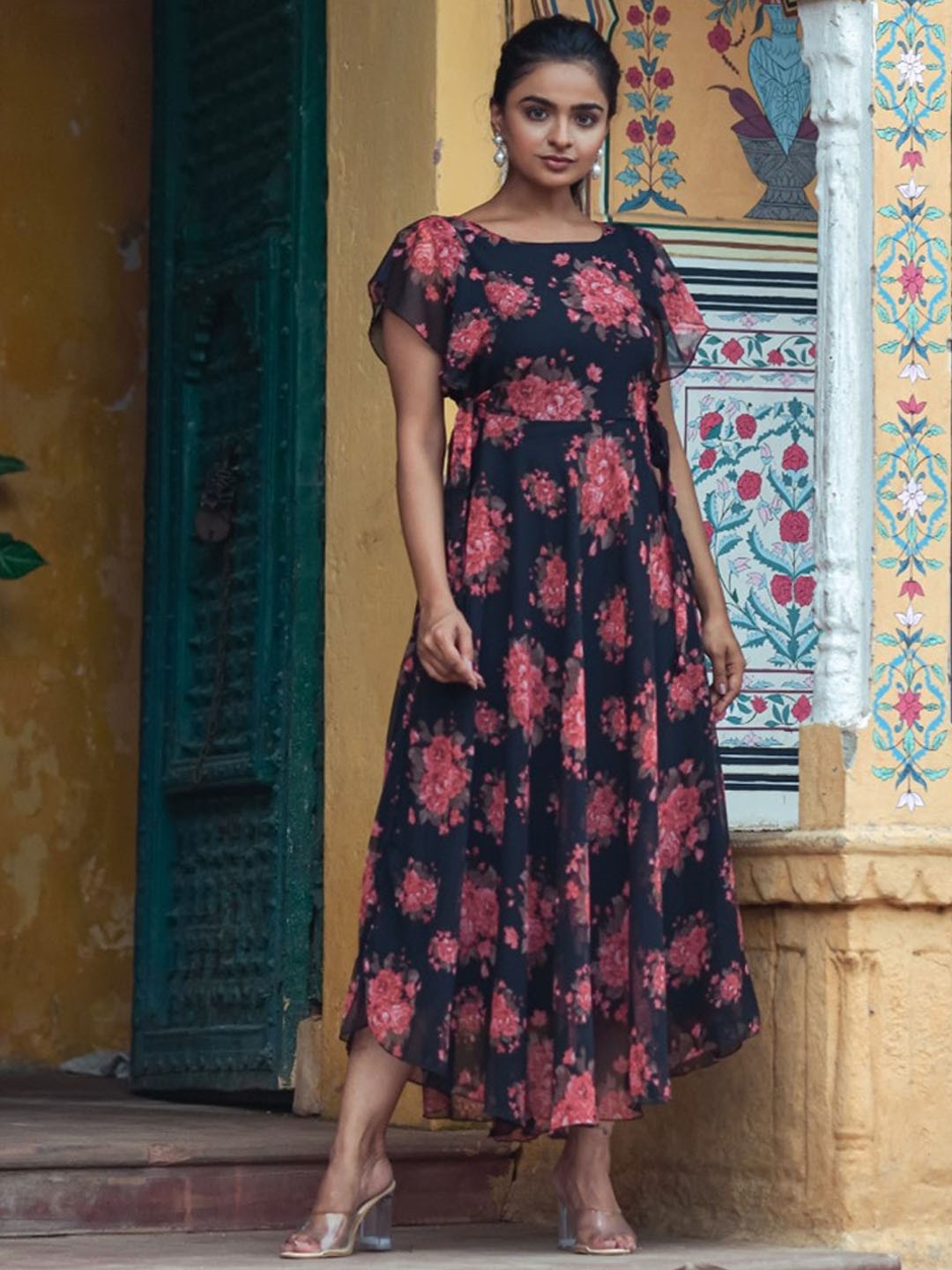 

FAVRIZ Floral Printed Tie Up Georgette A-Line Dress, Black