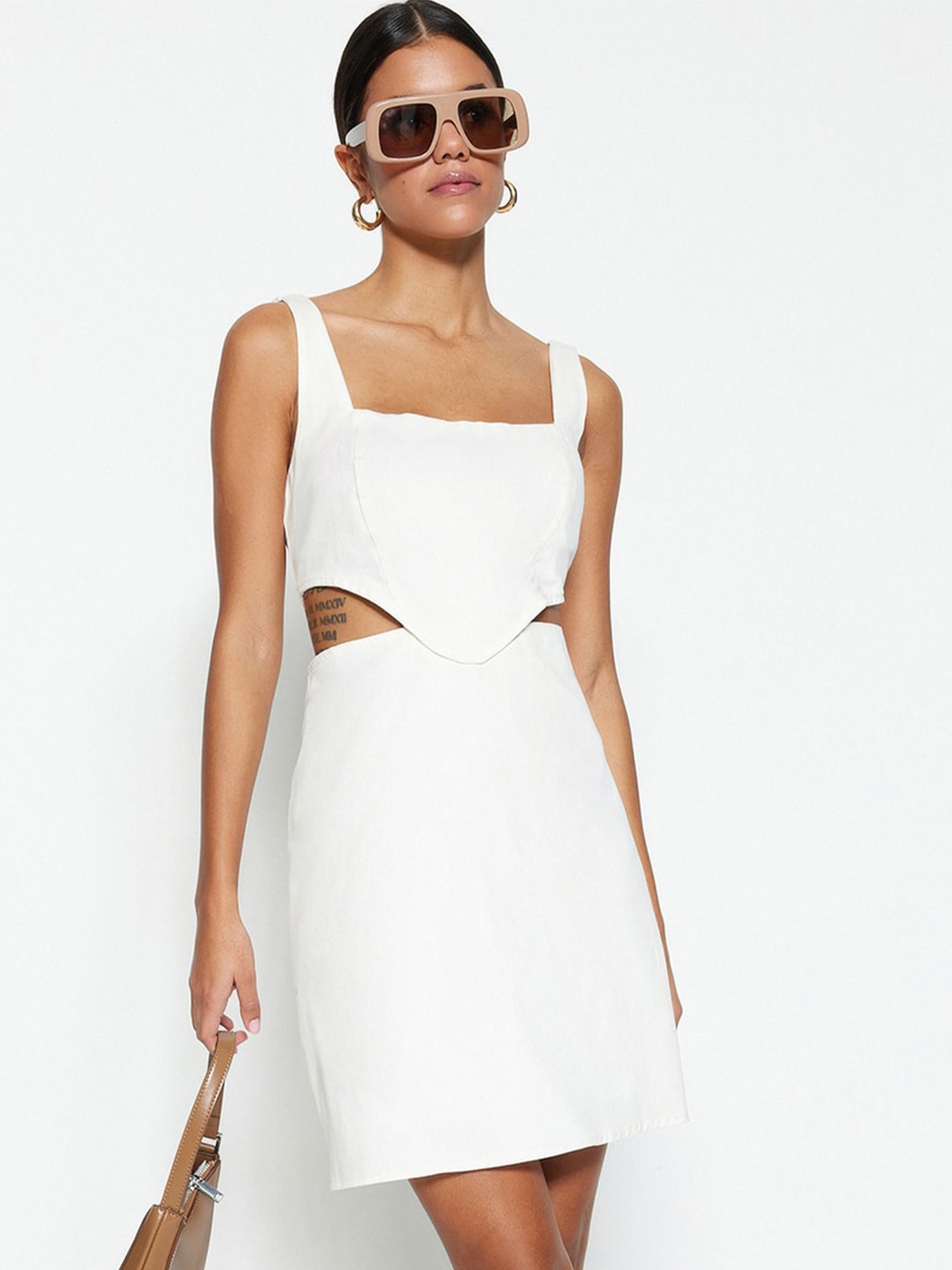 

Trendyol Square Neck A-Line Dress, White