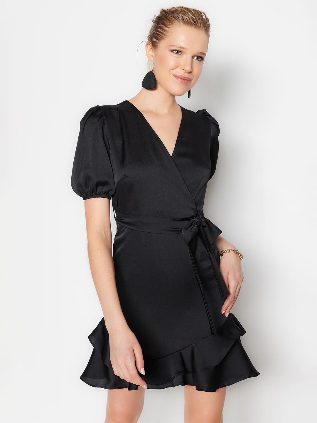 

Trendyol V-Neck Puff Sleeve Dress, Black