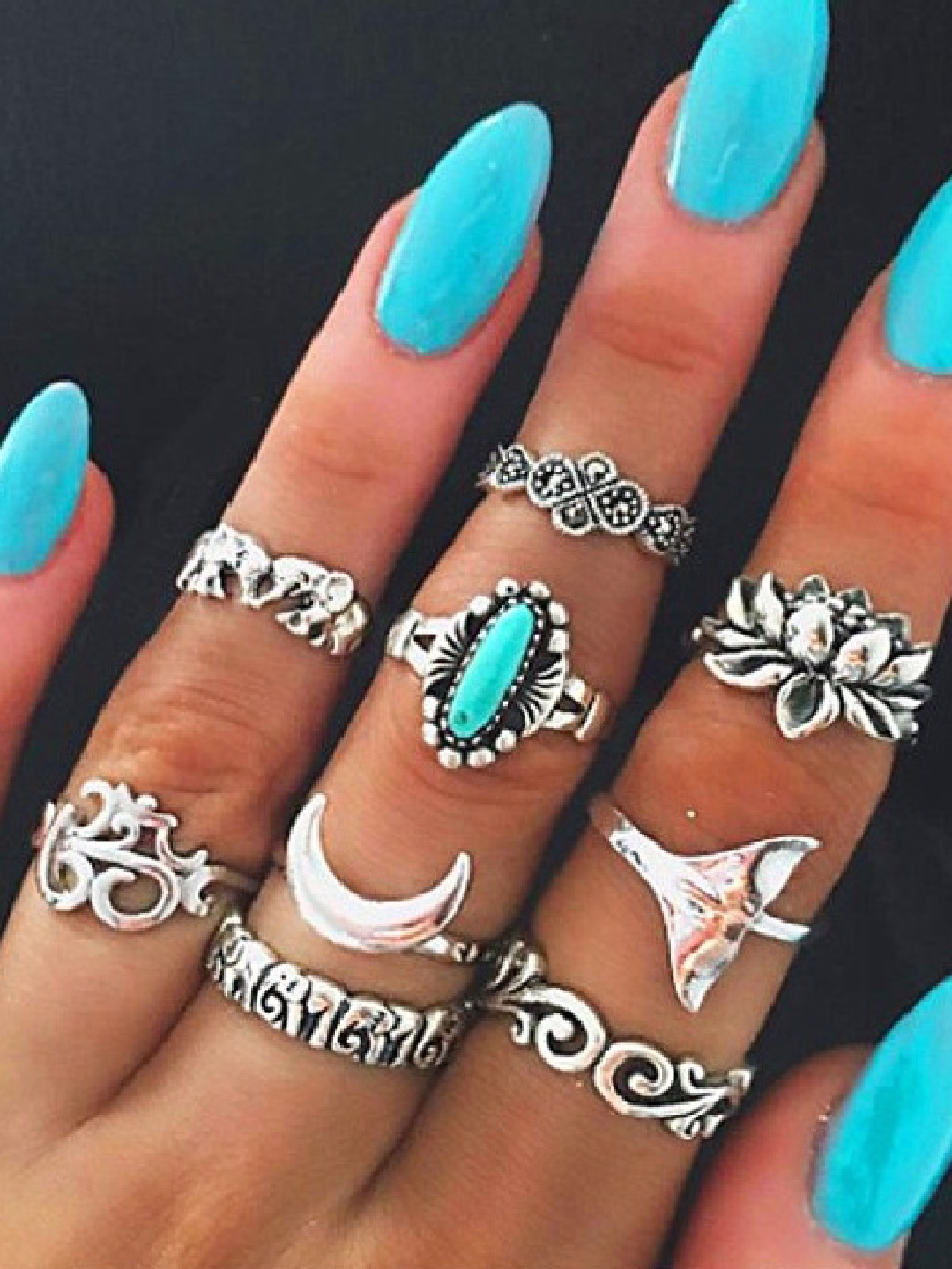 

OOMPH Set of 9 Silver-Toned Textured Rings