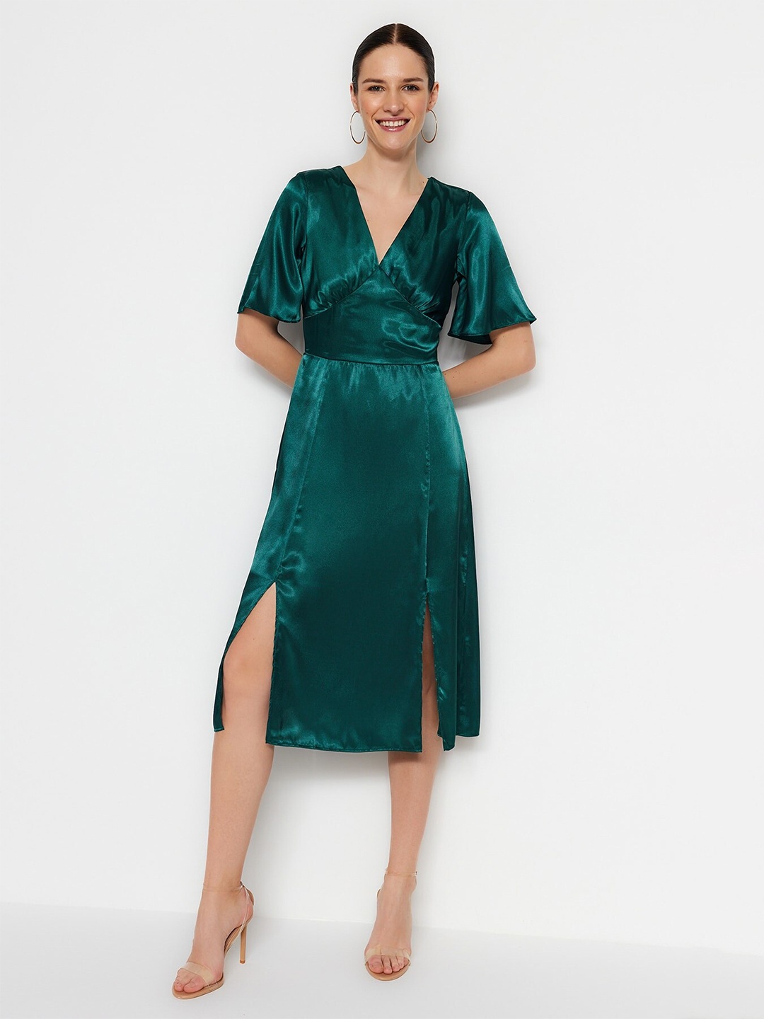 

Trendyol V-Neck Flared Sleeves Satin Empire Midi Dress, Green