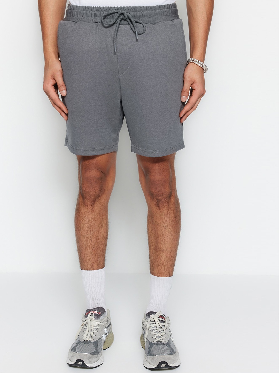 

Trendyol Men Mid-Rise Regular Shorts, Grey