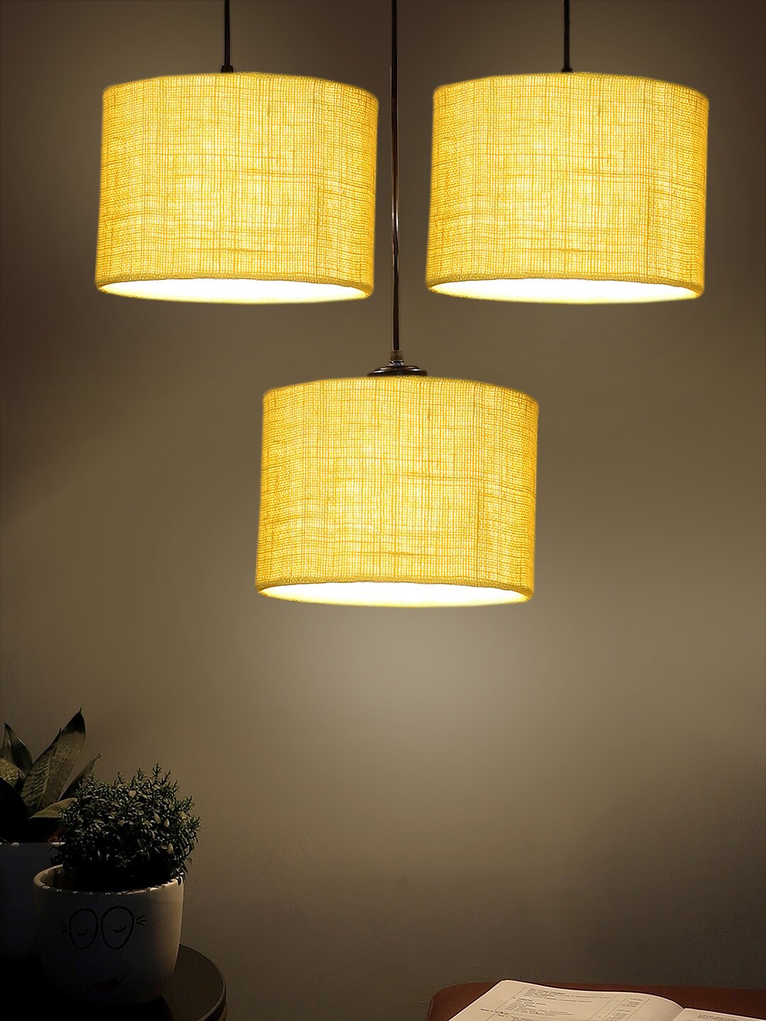 

Devansh Yellow & Black Jute Shade Round Drum Cluster Hanging Lamp