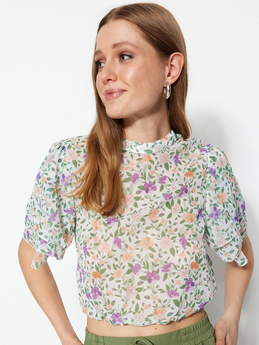 

Trendyol Floral Printed Flared Sleeve Blouson Crop Top, White