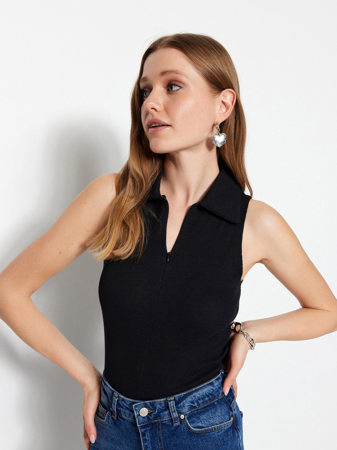 

Trendyol Shirt Collar Sleeveless Top, Black