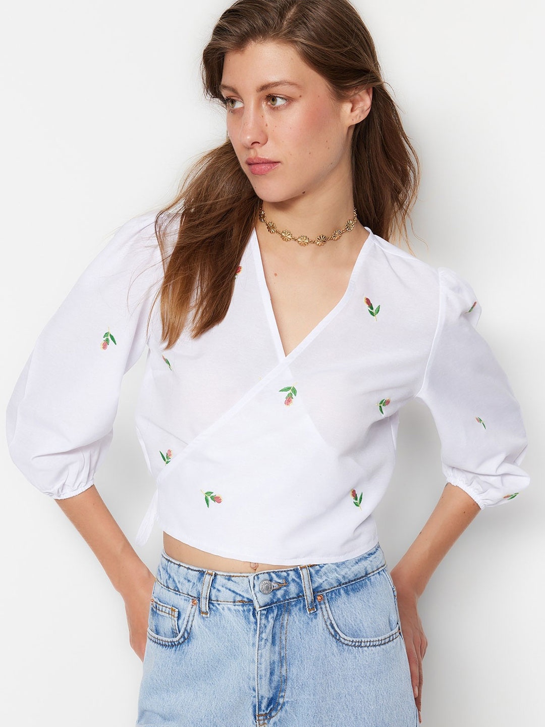 

Trendyol Floral Printed V-Neck Puff Sleeves Crop Wrap Top, White