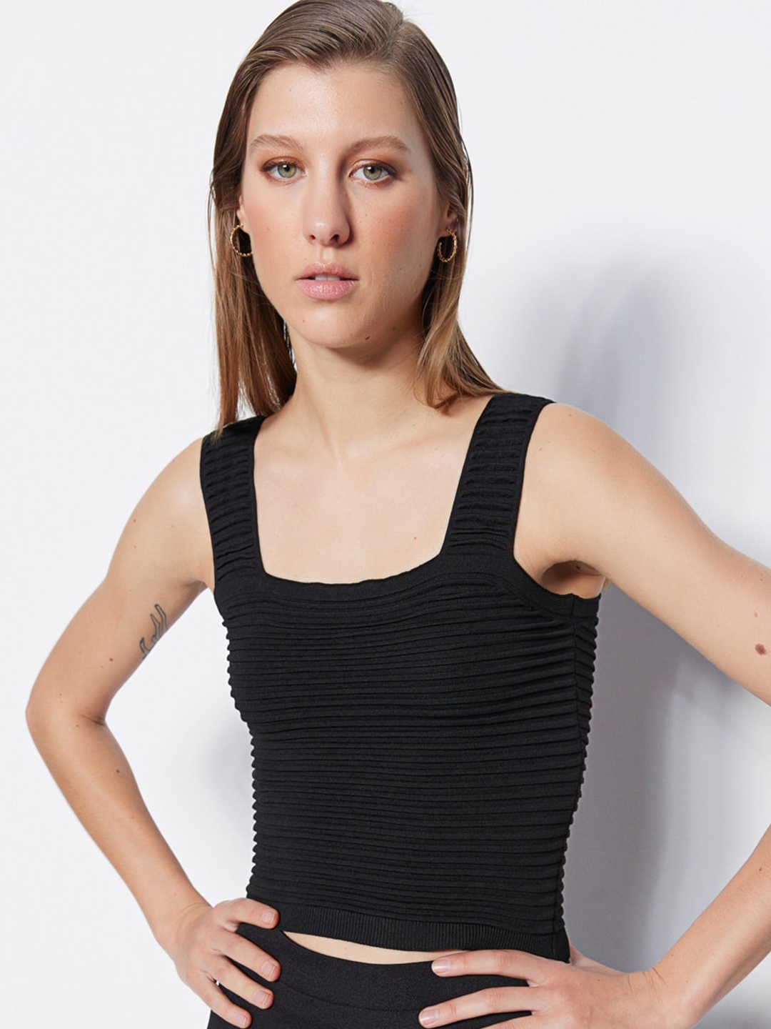 

Trendyol Square Neck Sleeveless Casual Fitted Crop Top, Black