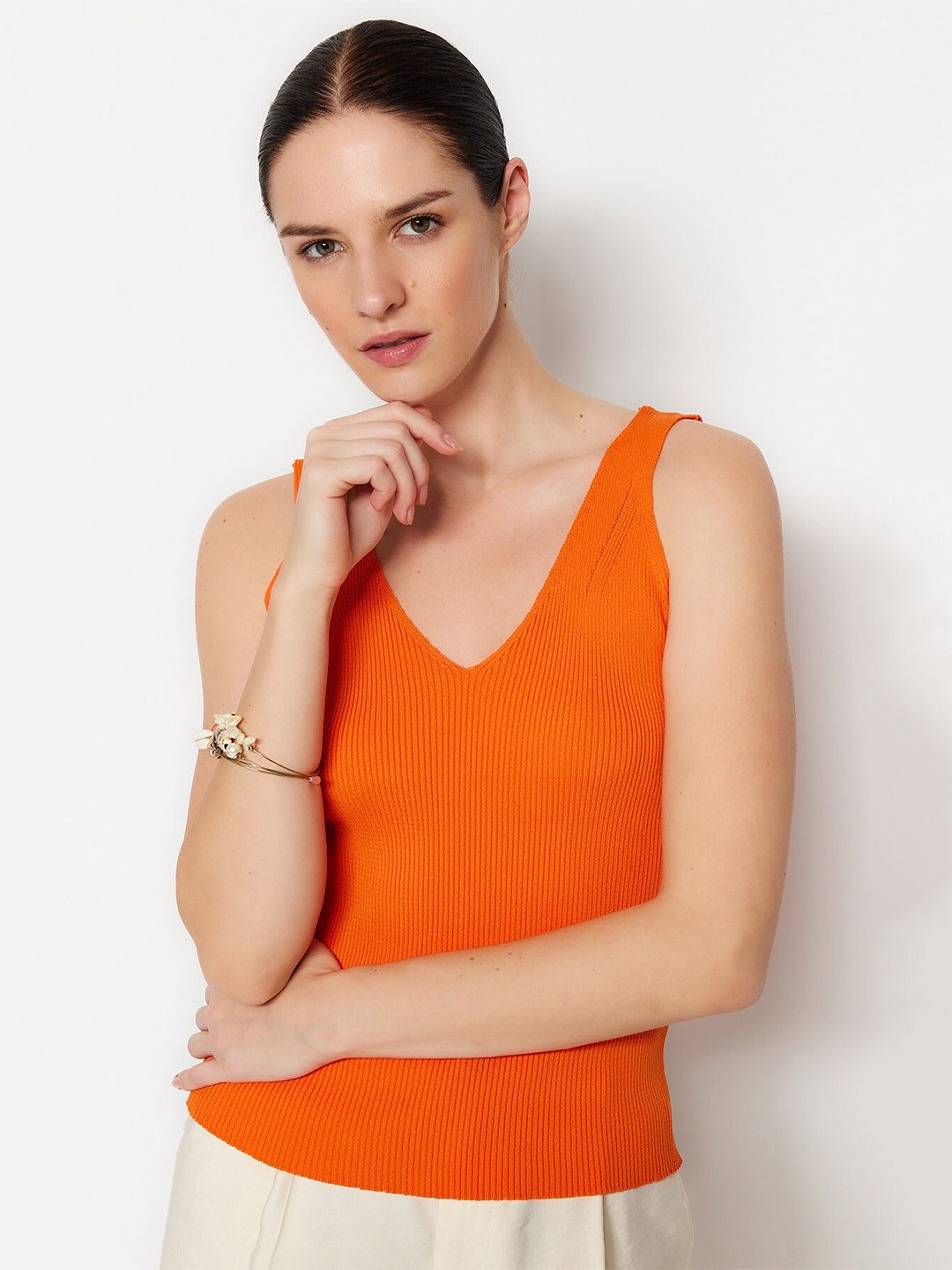 

Trendyol V-Neck Fitted Top, Orange