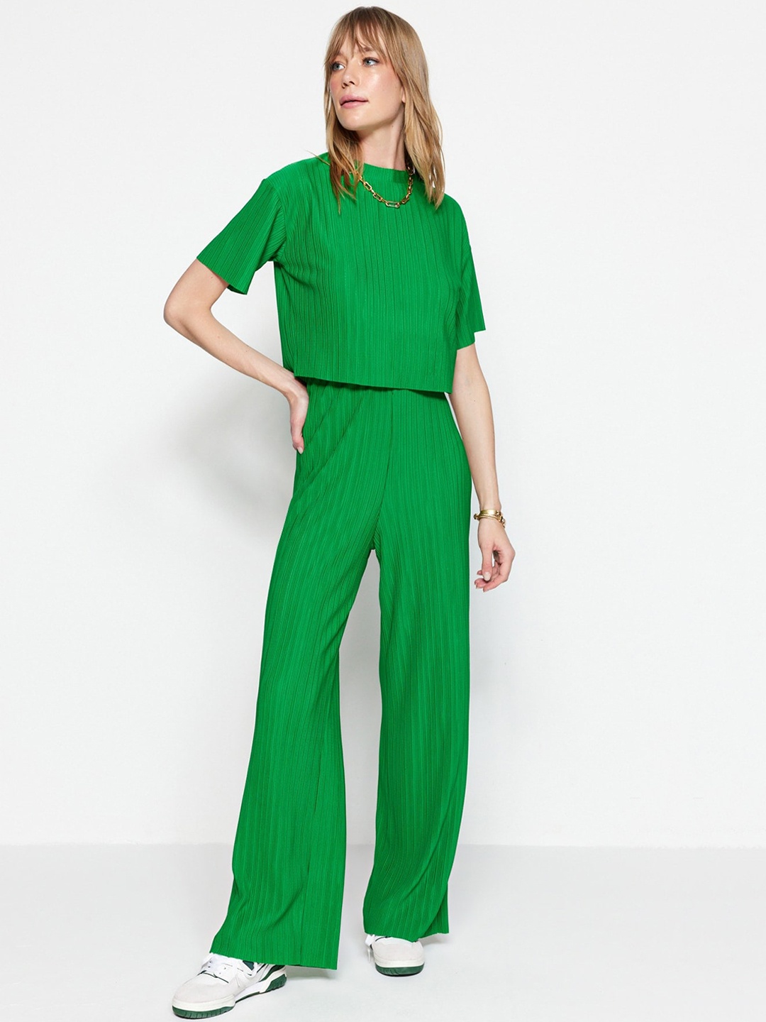 

Trendyol Women High-Rise Straight Fit Parallel Trousers, Green