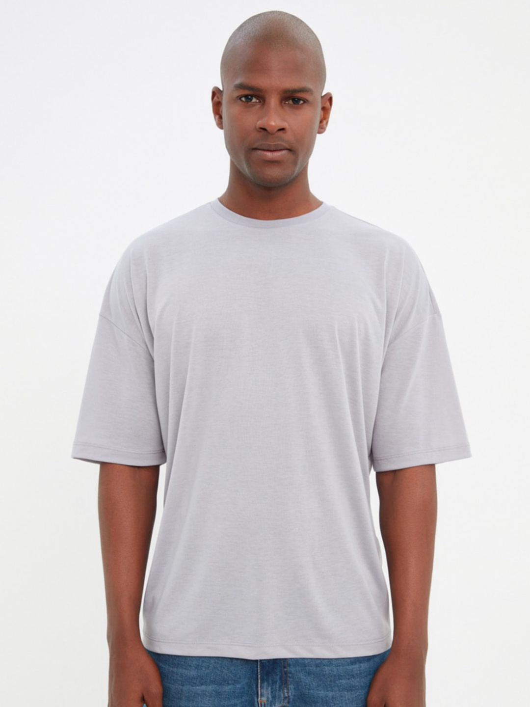 

Trendyol Round Neck Drop-Shoulder Sleeves Casual T-shirt, Grey