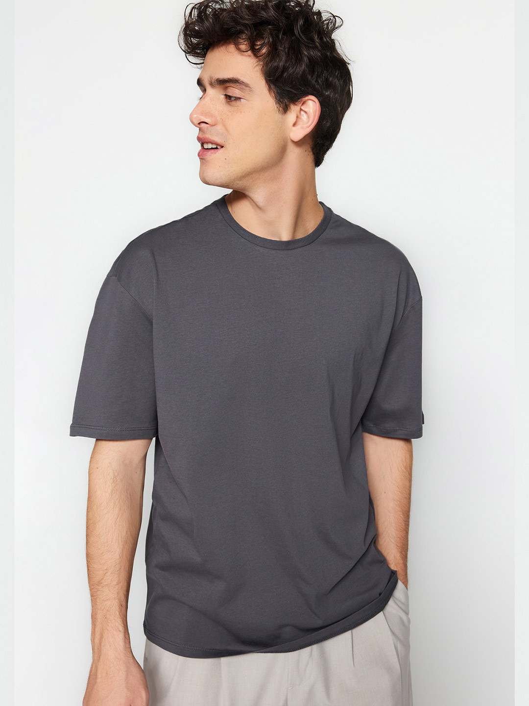 

Trendyol Drop-Shoulder Sleeves Pure Cotton Casual T-shirt, Grey