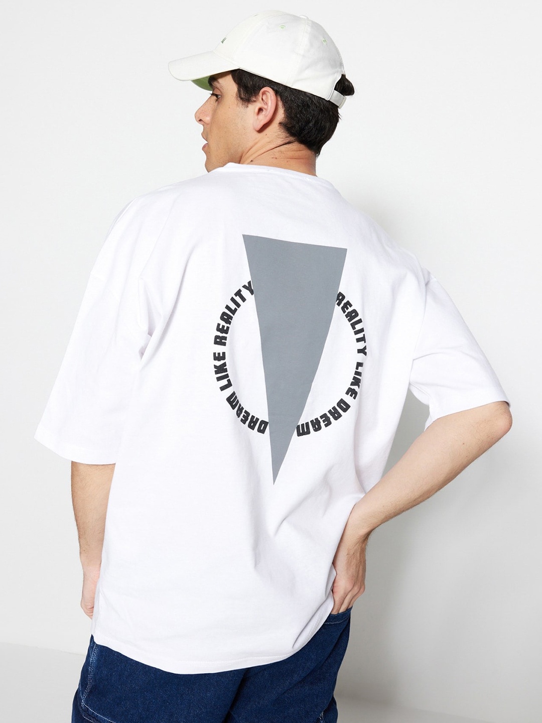 

Trendyol Printed Monochrome Round Neck Pure Cotton T-shirt, White
