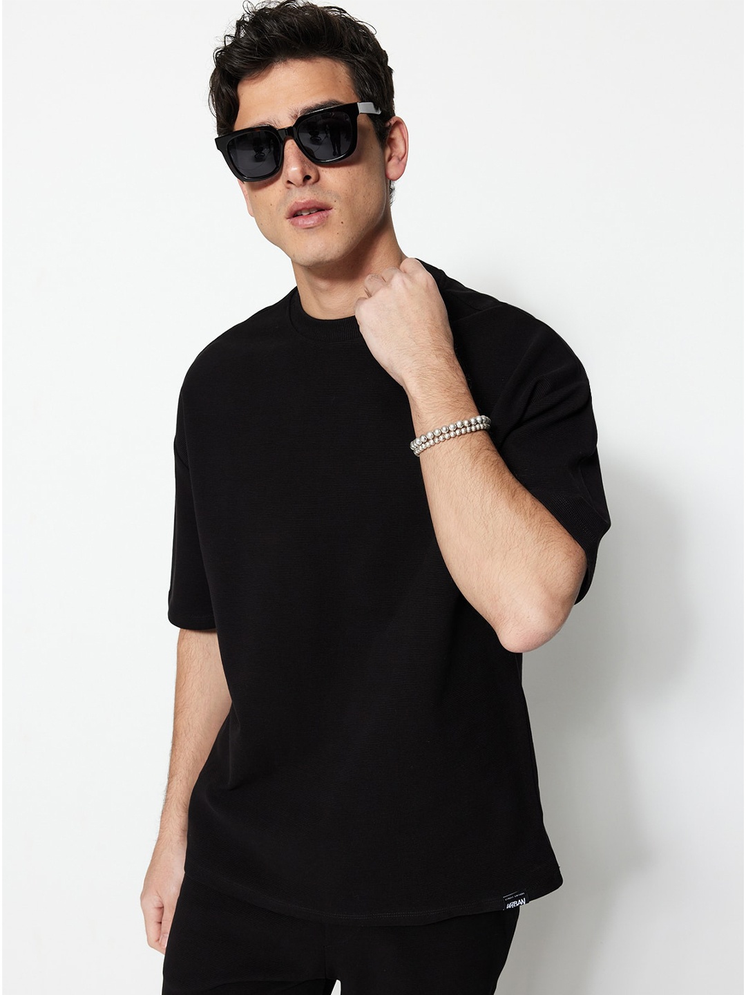 

Trendyol Drop Shoulder Sleeves Pure Cotton T-shirt, Black