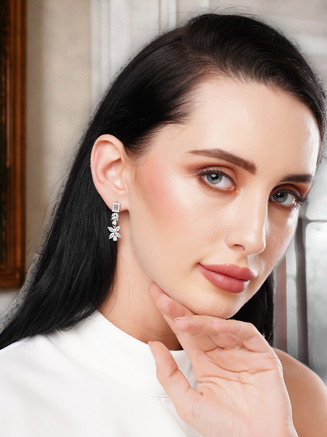 

HOT AND BOLD Silver-Plated Geometric Drop Earrings