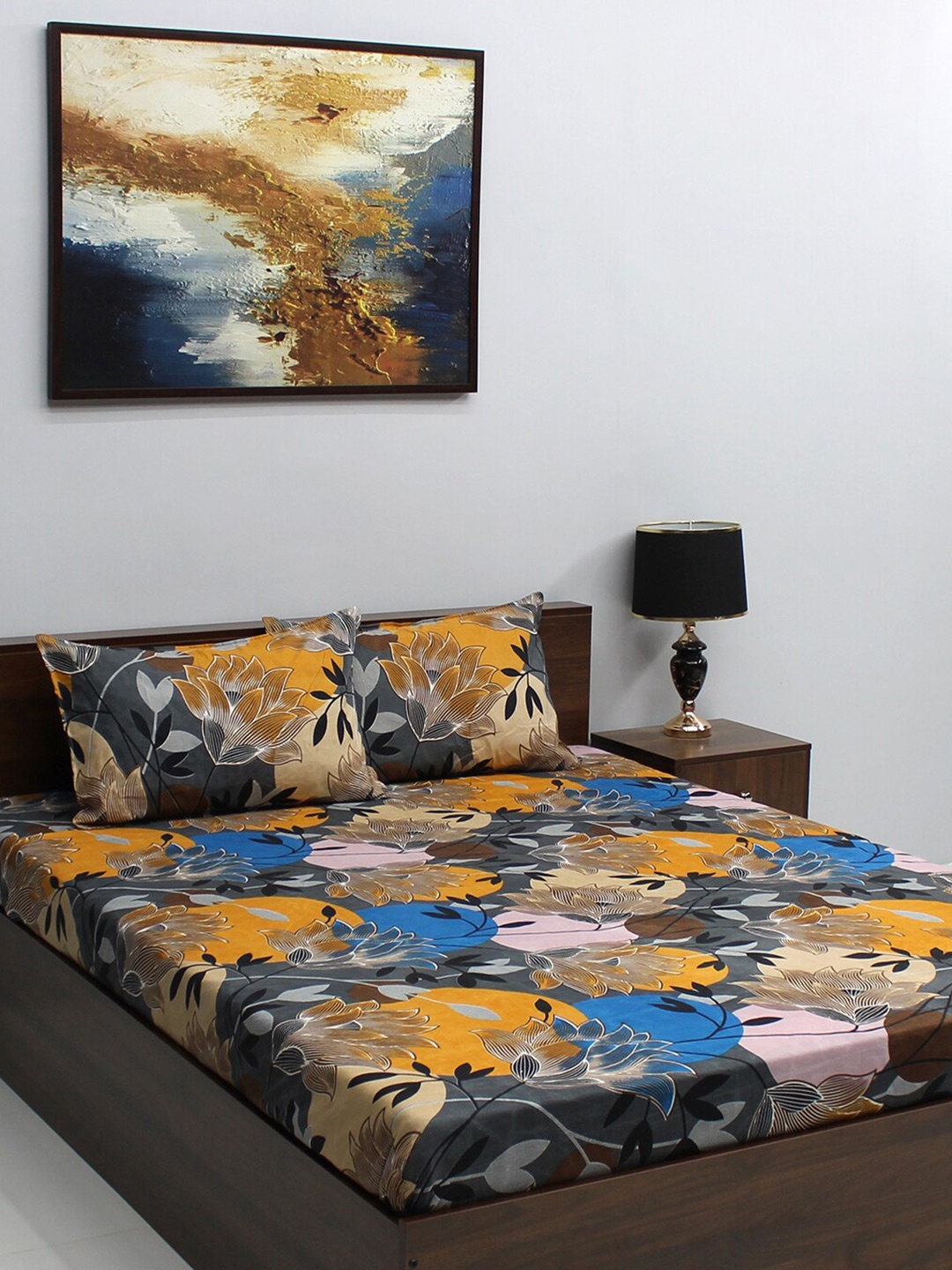 

BOMBAY DYEING Vista Grey & Yellow Floral 144 TC Queen Bedsheet With 2 Pillow Covers