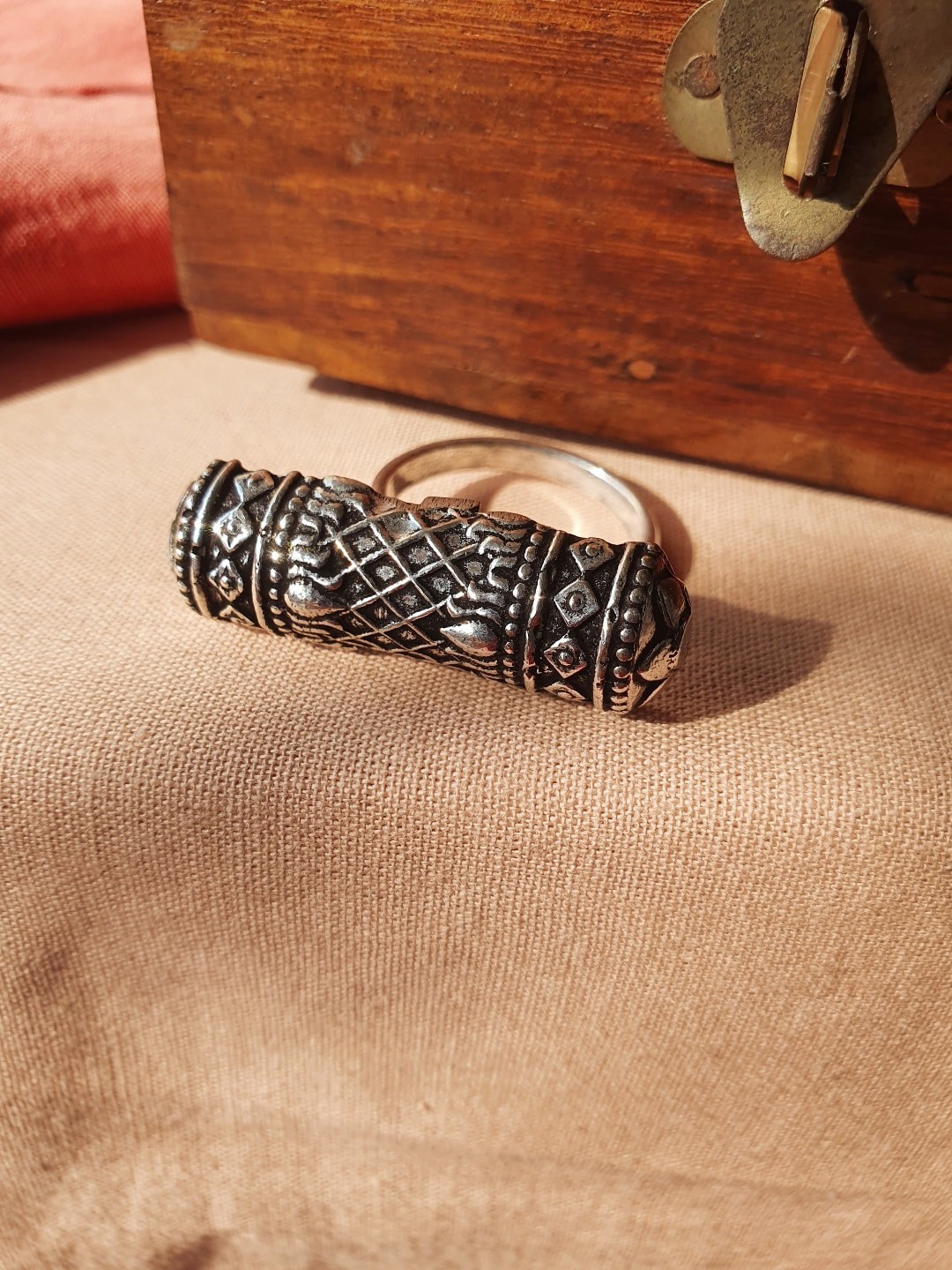 

Infuzze Silver-Plated Ring