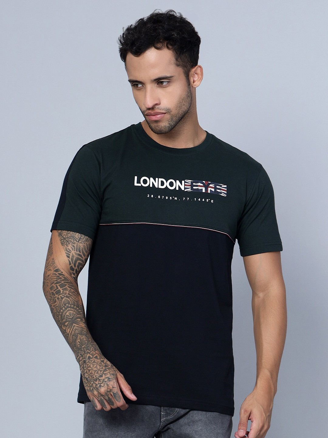 

Cantabil Men Typography Printed T-shirt, Green