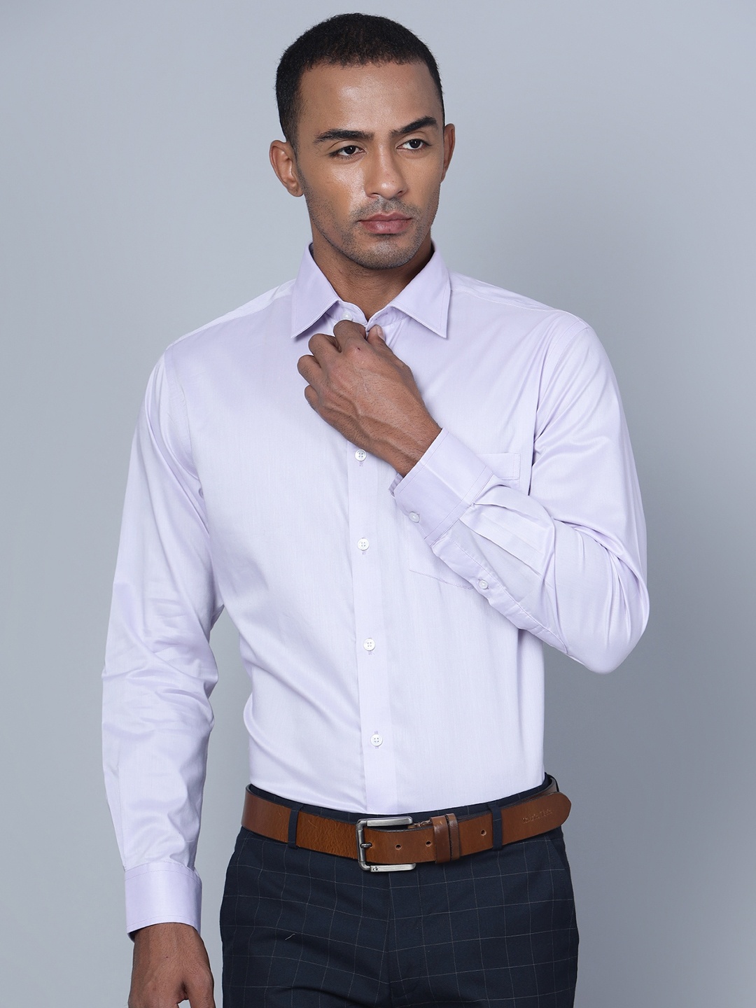 

Cantabil Smart Spread Collar Cotton Formal Shirt, Purple