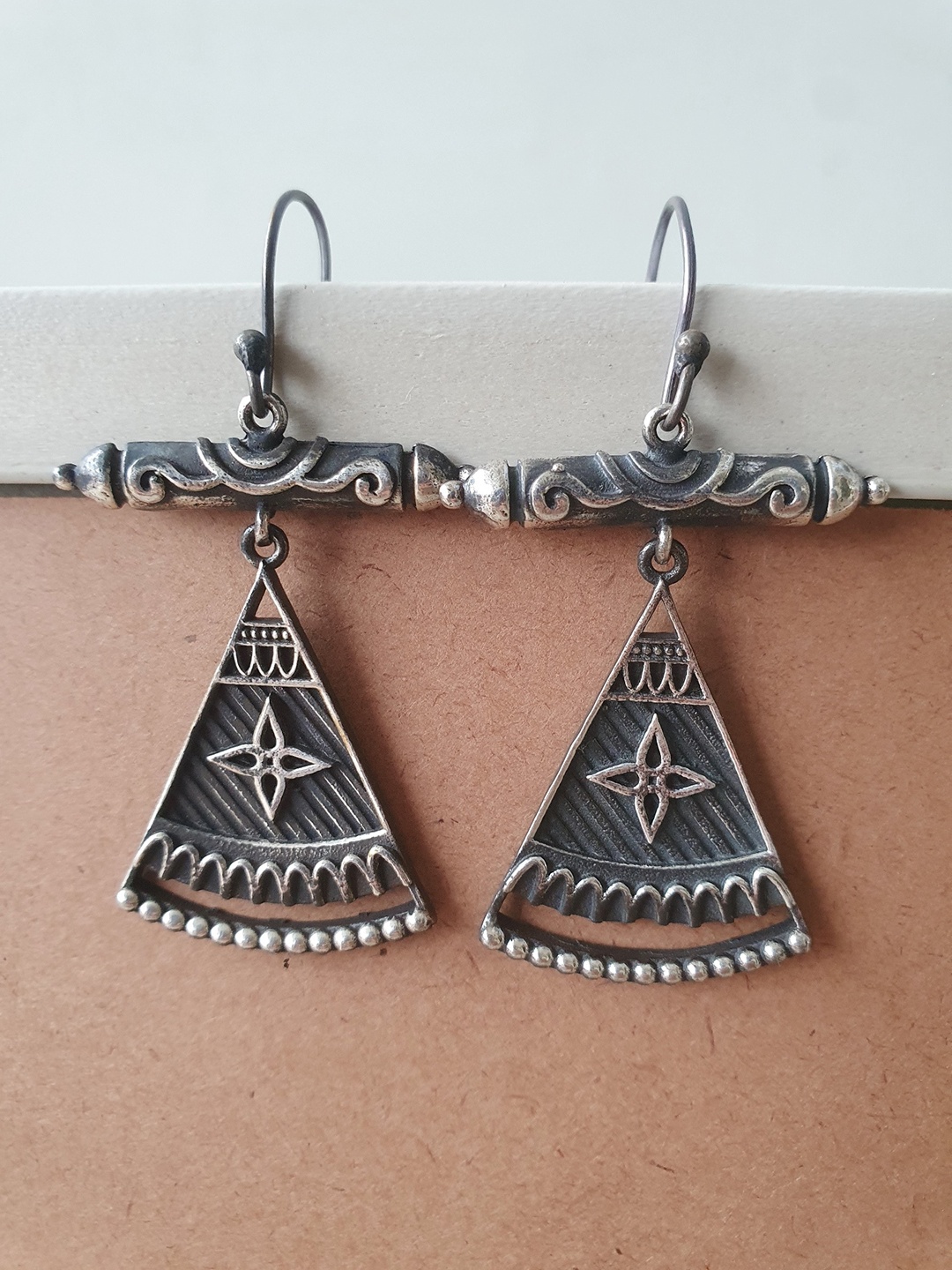 

Infuzze Silver-Plated Contemporary Drop Earrings