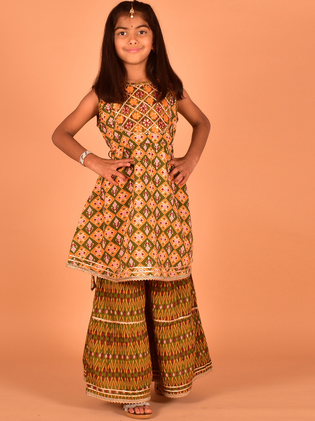 

misbis Ethnic Motifs Printed Regular Gotta Patti Kurta with Sharara, Green