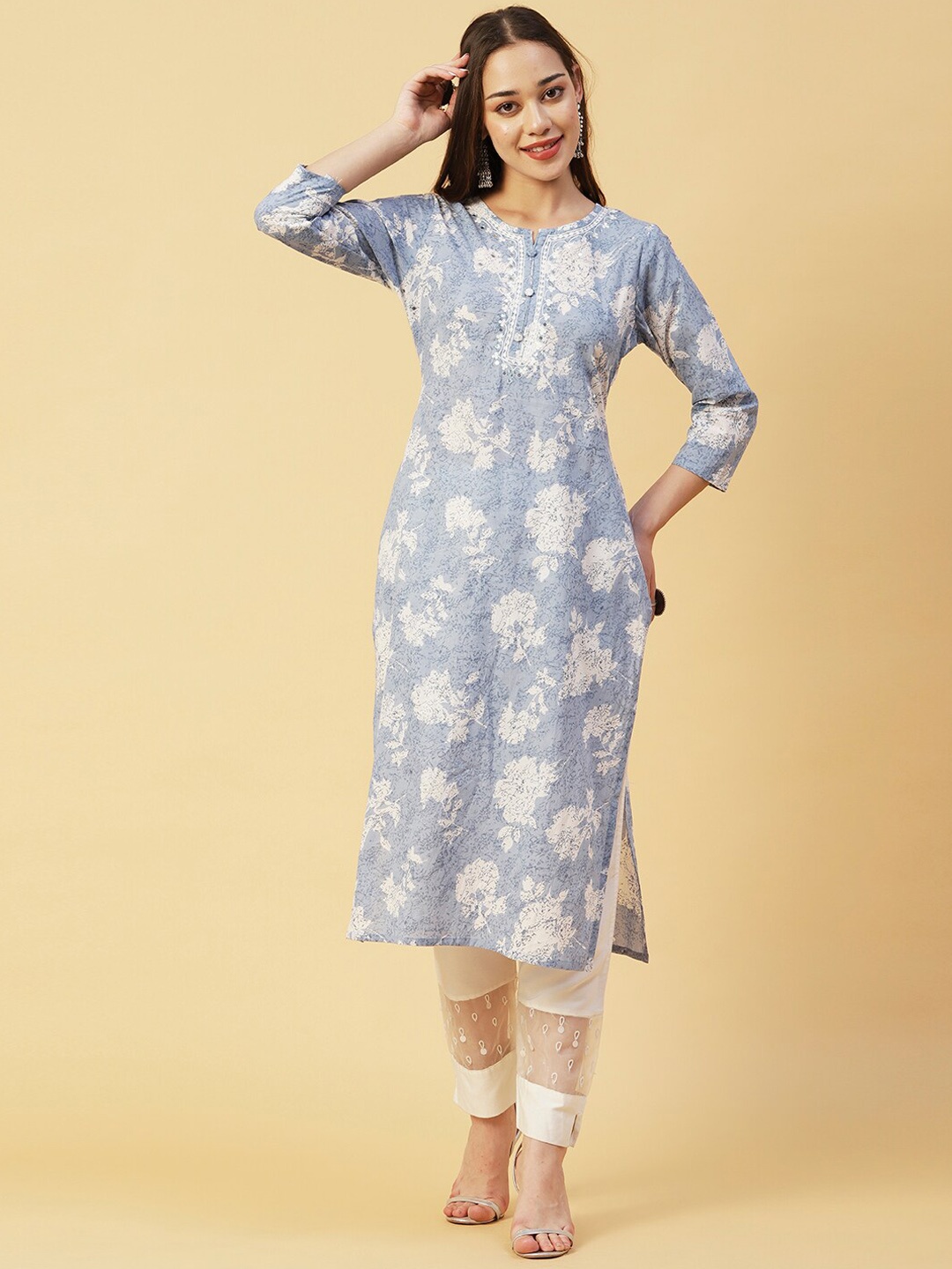 

FASHOR Blue & White Floral Printed Mirror Work Kurta