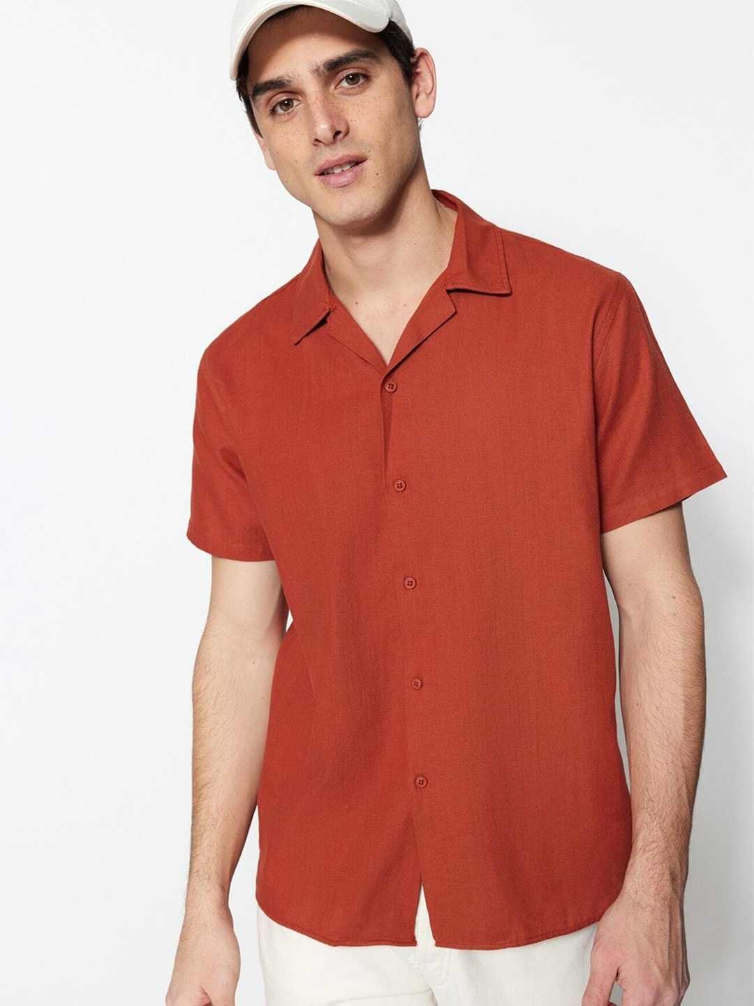 

Trendyol Contemporary Pure Cotton Casual Shirt, Red
