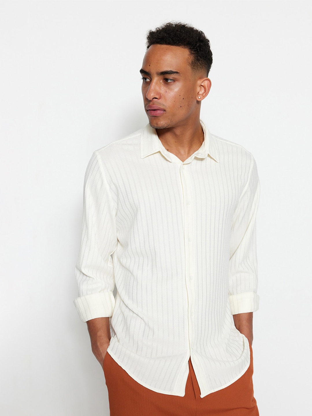 

Trendyol Contemporary Fit Vertical Striped Casual Shirt, White