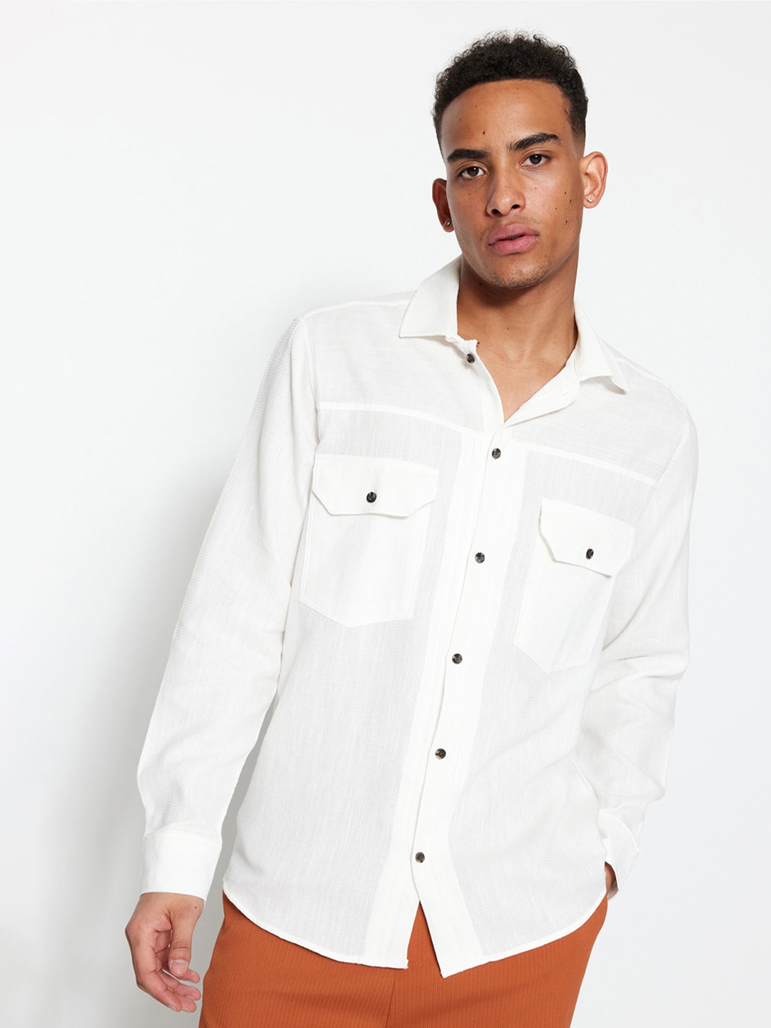 

Trendyol Contemporary Pure Cotton Casual Shirt, White