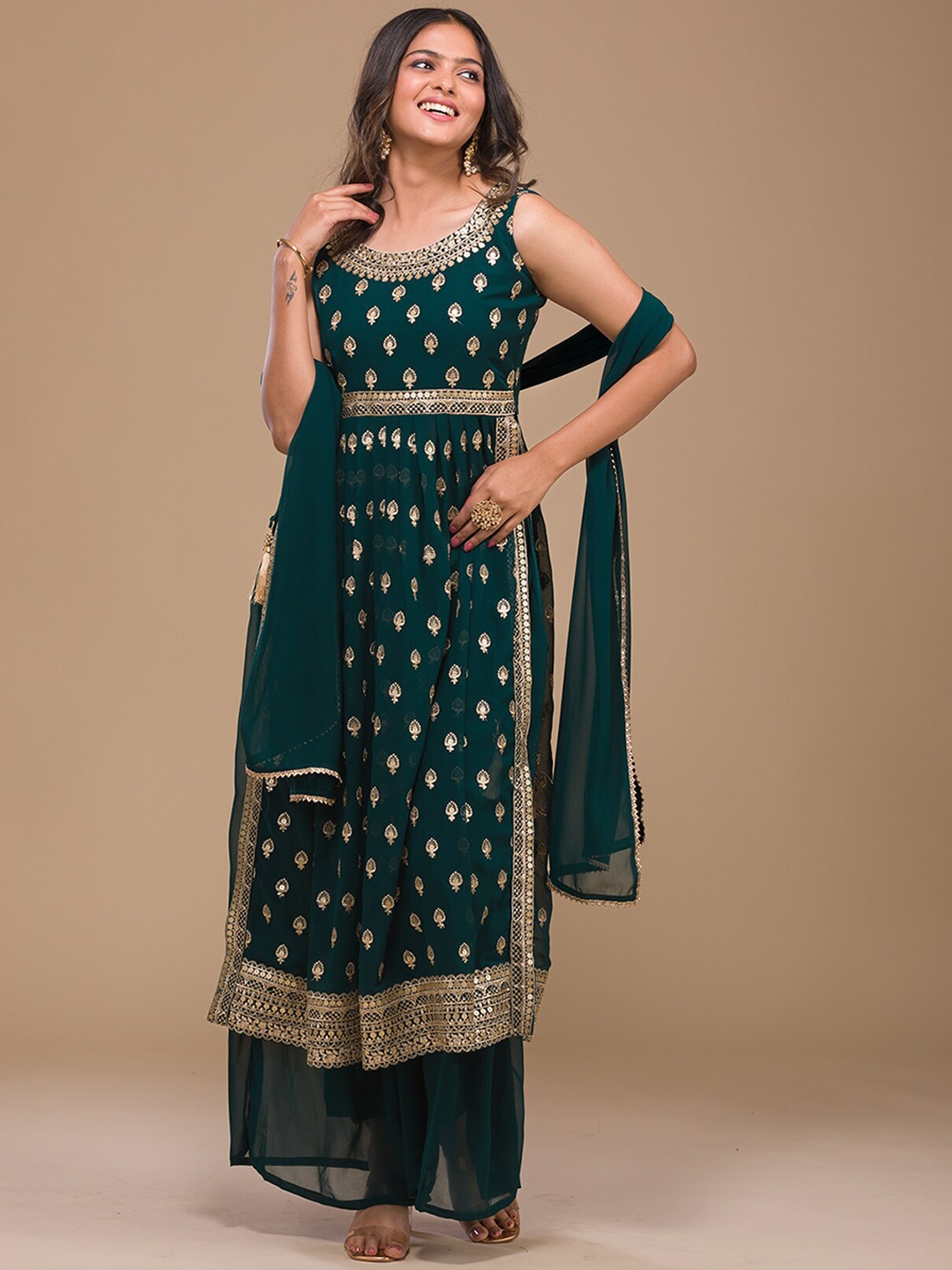 

Koskii Floral Embroidered Empire Kurta With Palazzos & Dupatta, Teal