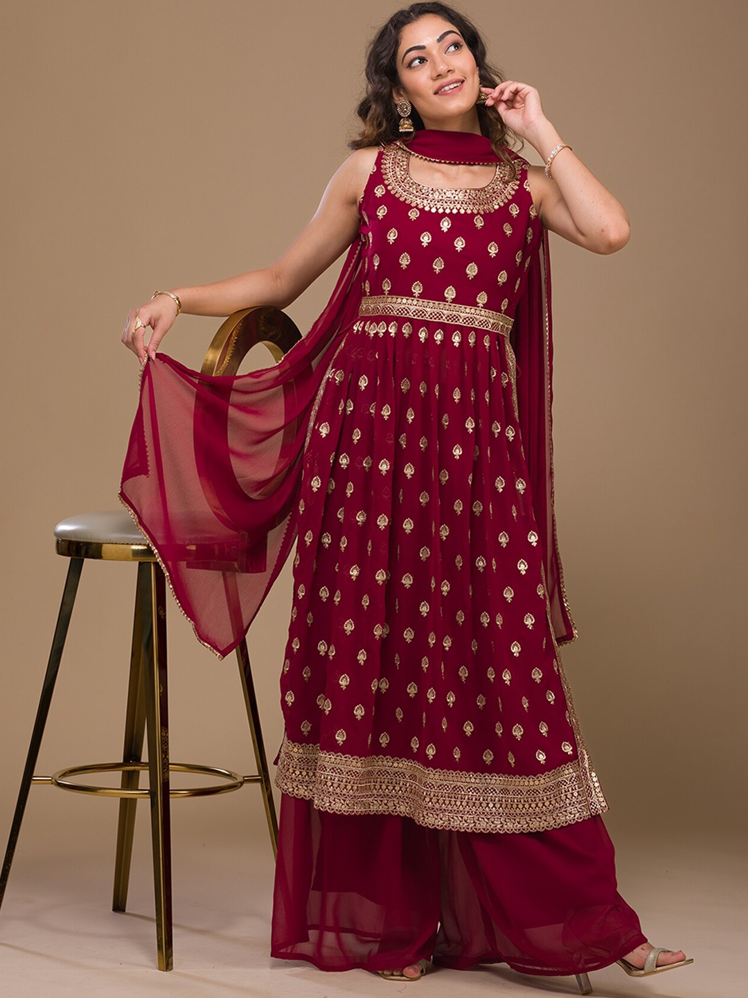 

Koskii Floral Embroidered Empire Kurta With Palazzos & Dupatta, Maroon