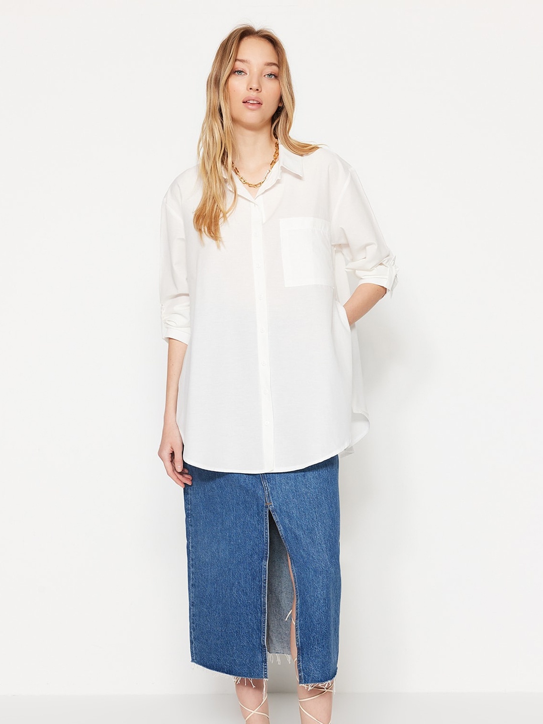 

Trendyol Spread Collar Contemporary Opaque Casual Shirt, Off white