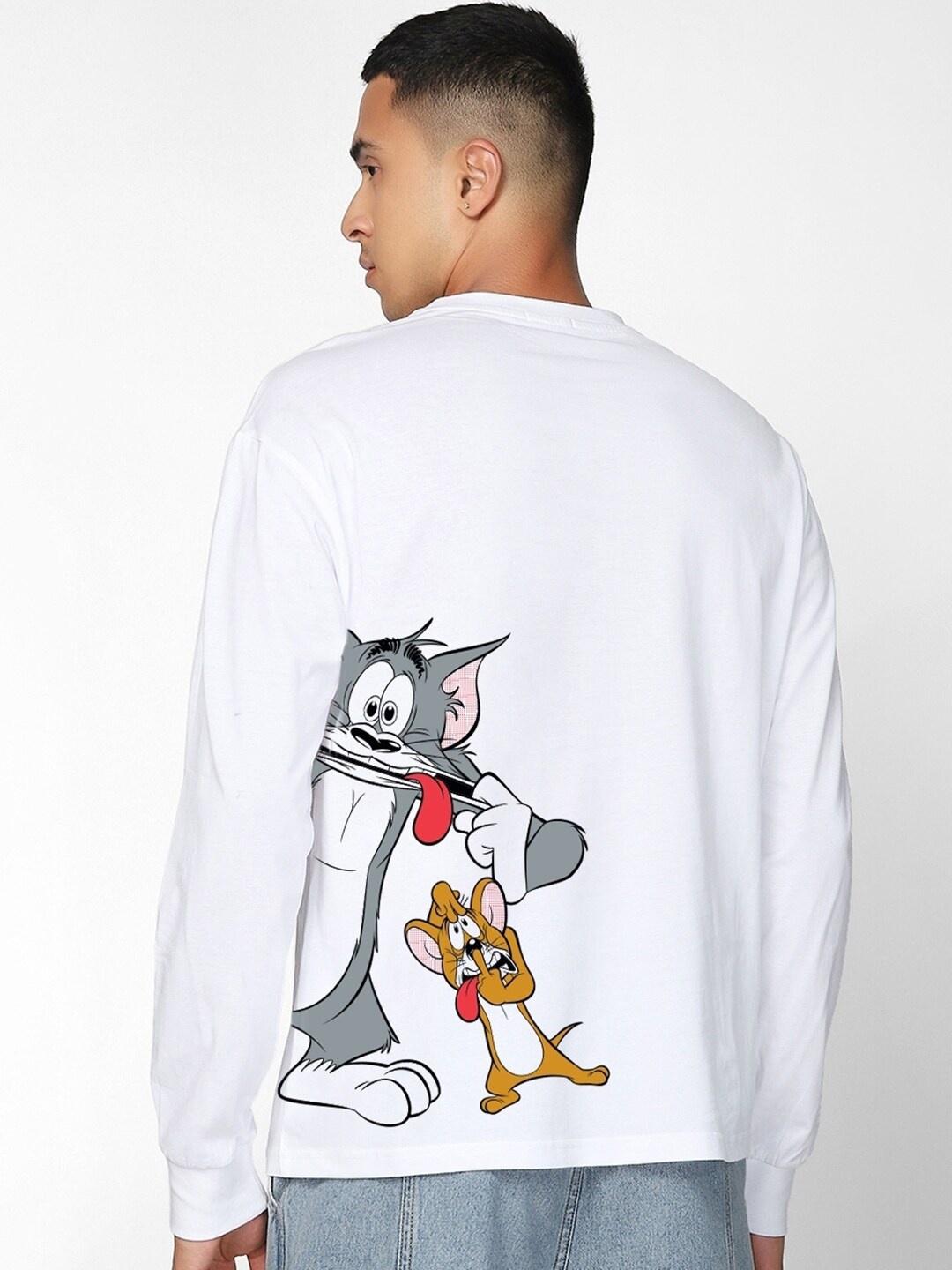 

Bewakoof x OFFICIAL TOM & JERRY MERCHANDISE Best Of Frenimies Printed Oversized T-shirt, White