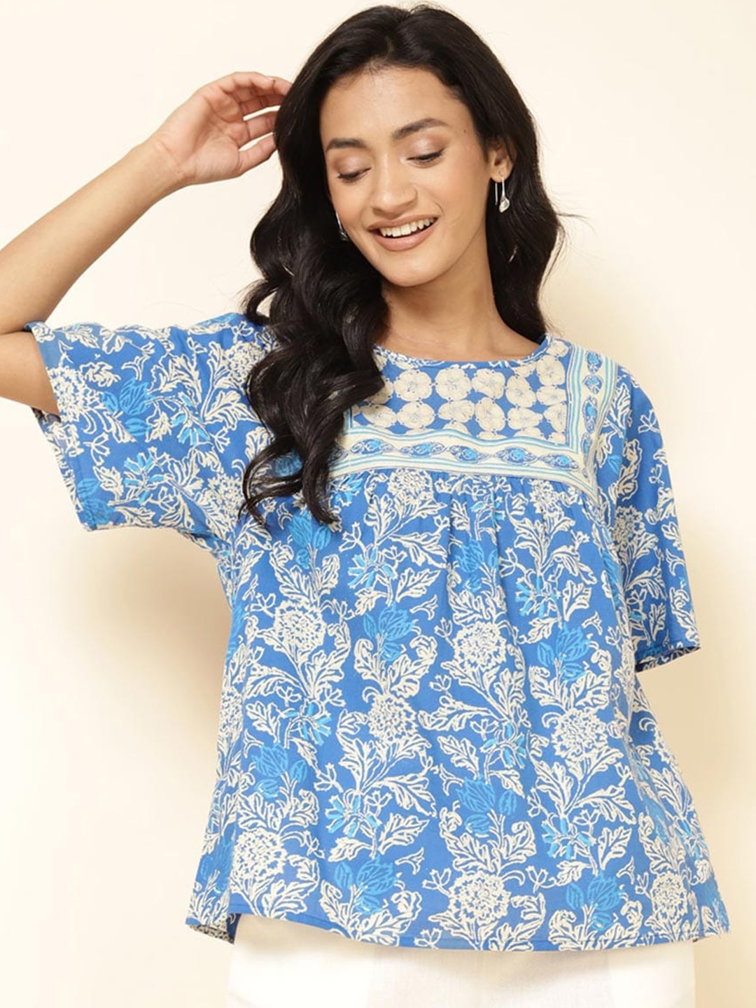 

Fabindia Floral Printed Cotton Regular Top, Blue