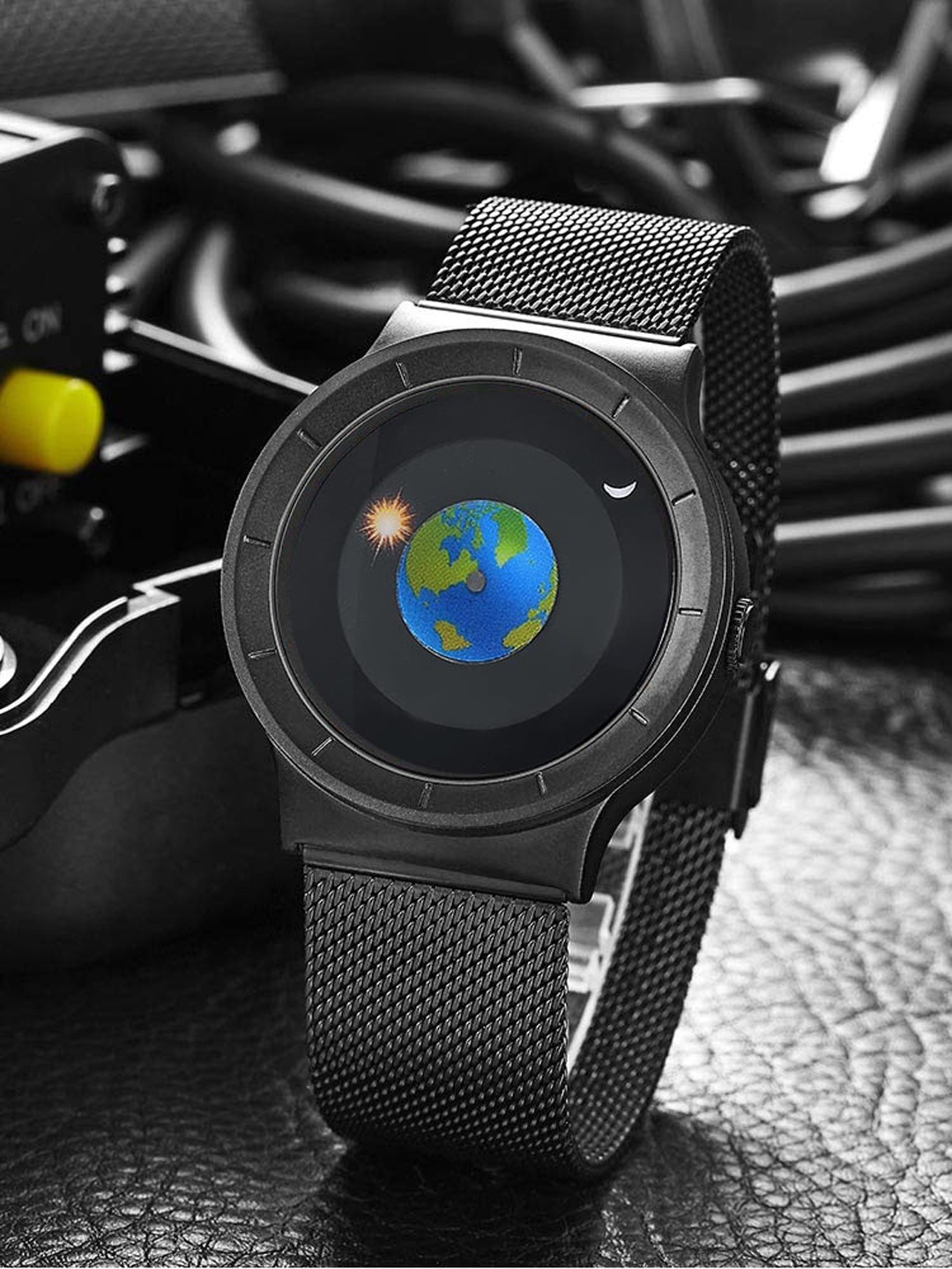

VILAM Bracelet Style Straps Analogue Watch Sem-Black1, Black