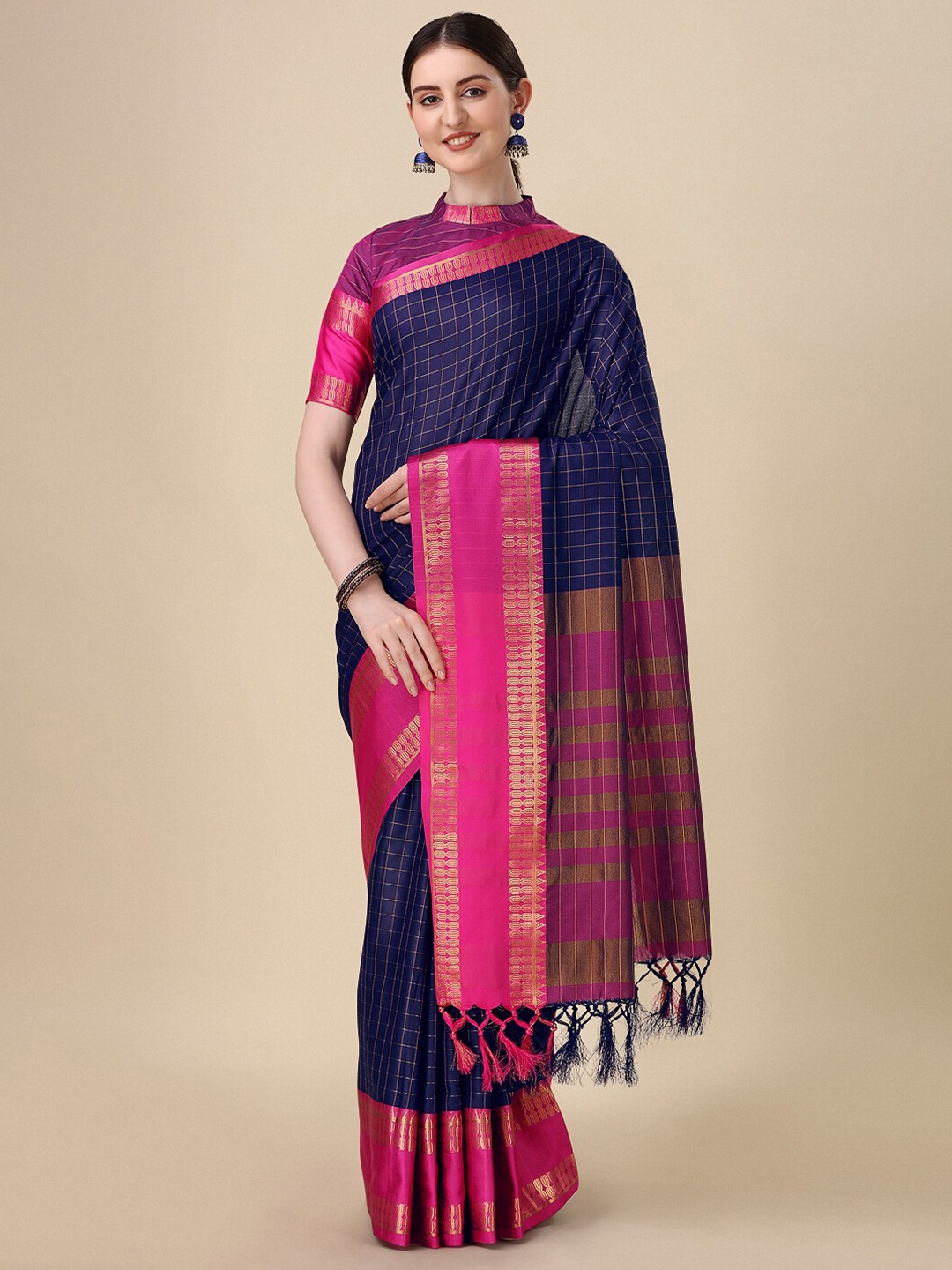 

VILLAGIUS Checked Zari Mysore Silk Saree, Navy blue