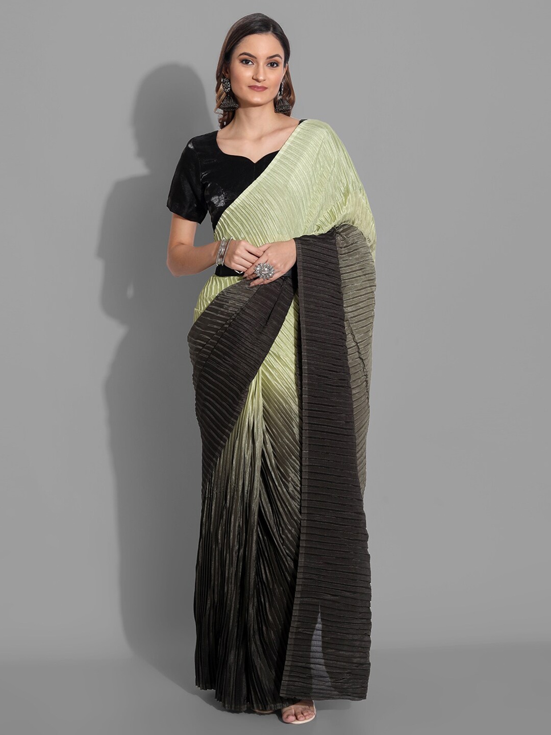 

VILLAGIUS Accordion Pleated Tussar Saree, Black