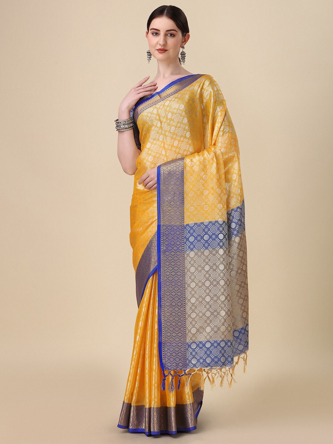 

VILLAGIUS Ethnic Woven Design Zari Mysore Silk Saree, Gold