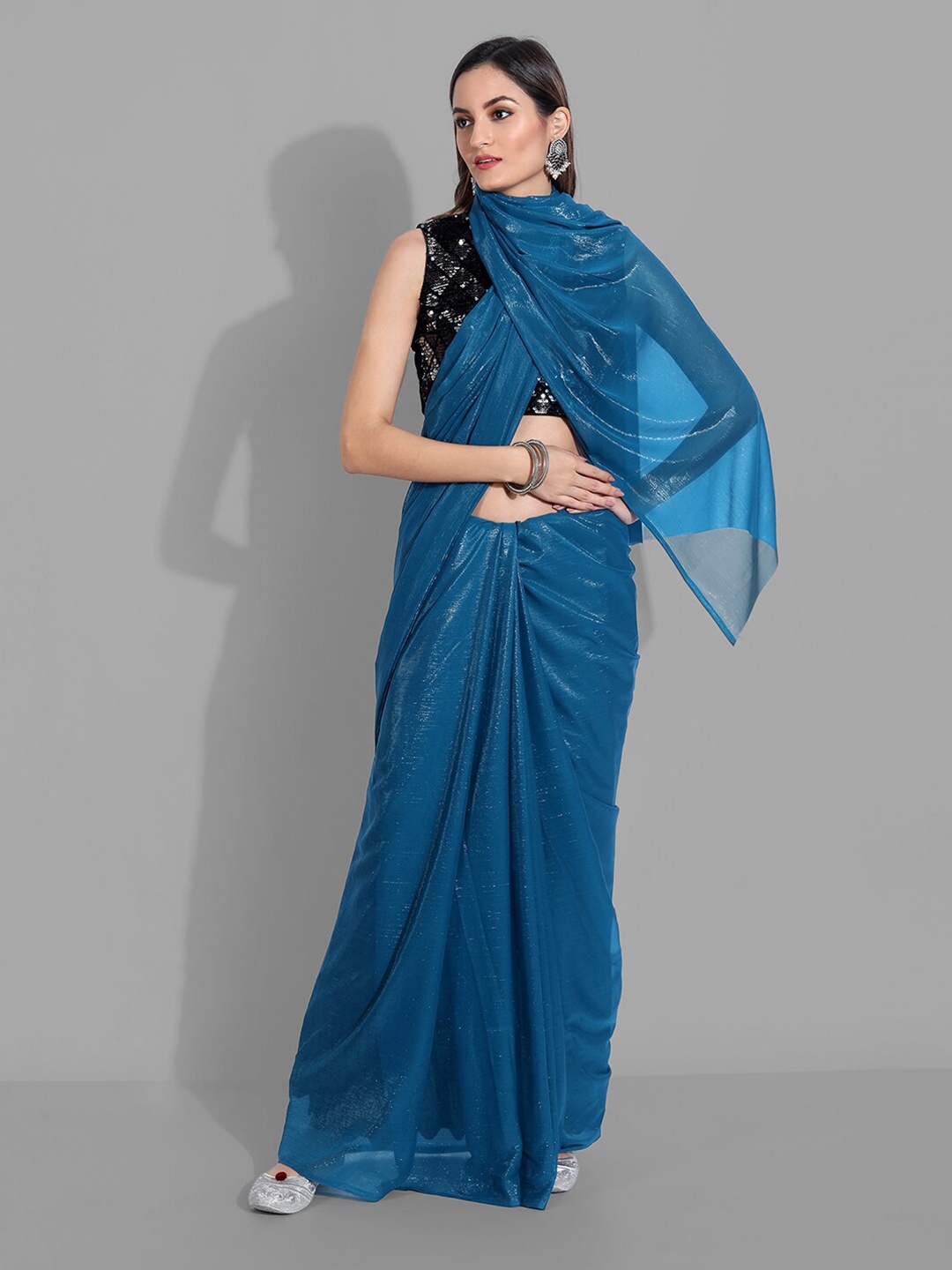 

VILLAGIUS Bomkai silk Saree, Turquoise blue