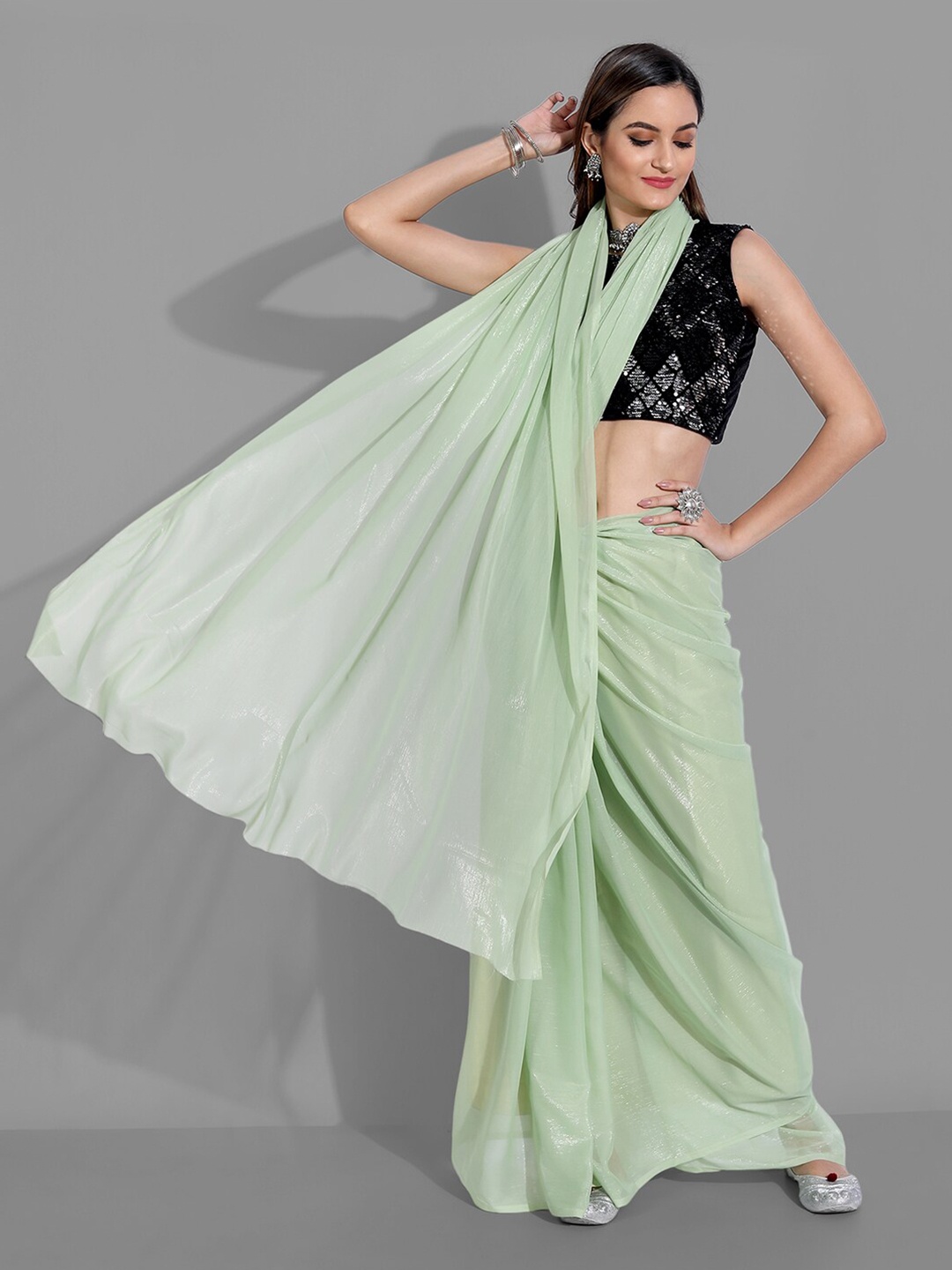 

VILLAGIUS Bomkai Silk Saree, Green