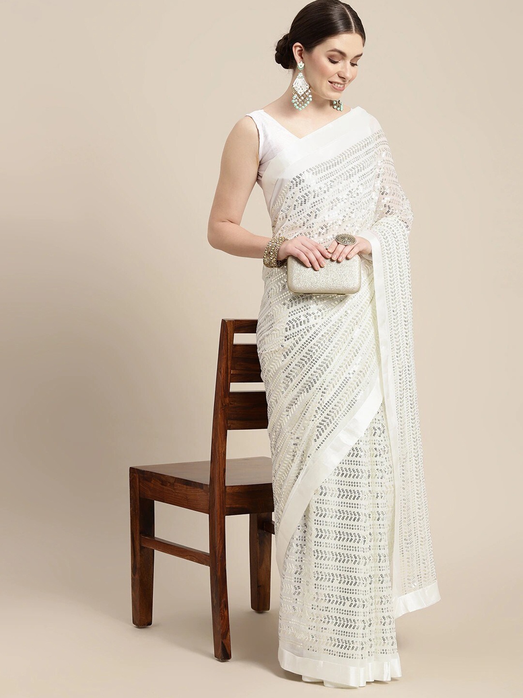 

VILLAGIUS Sequin Embellished Saree, White