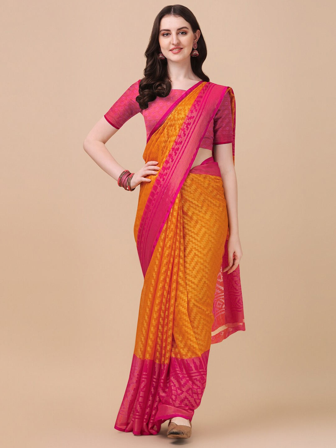 

VILLAGIUS Zari Brasso Block Print Saree, Orange