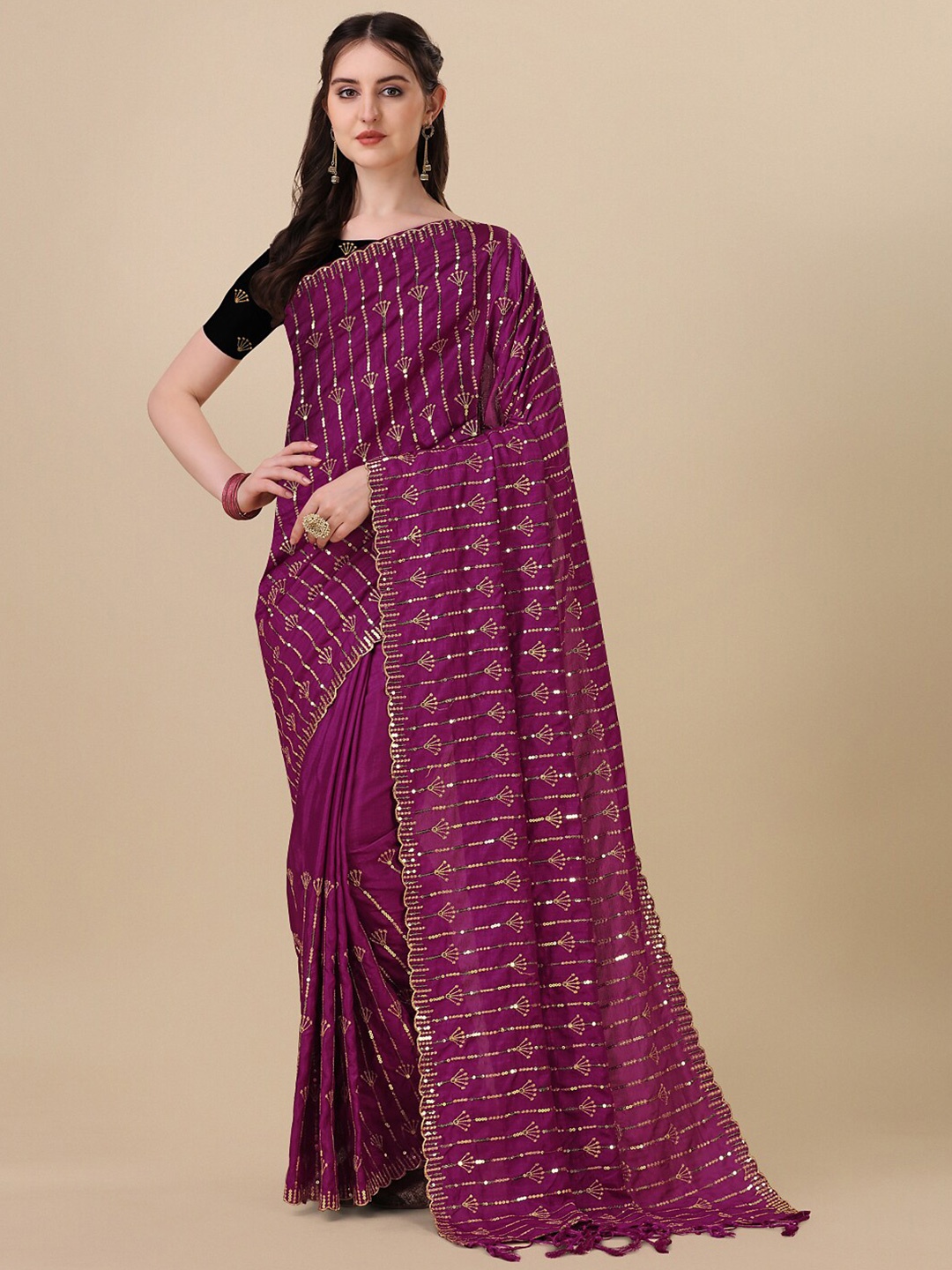 

VILLAGIUS Embellished Sequinned Pure Silk Ilkal Saree, Magenta