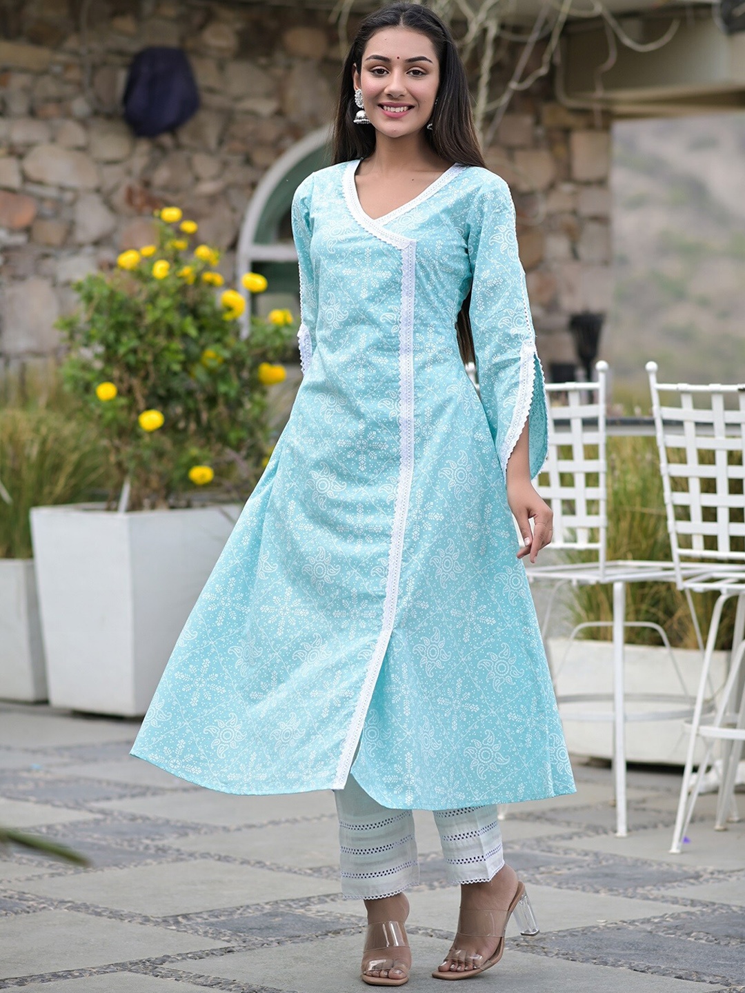 

Hatheli Ethnic Motifs Printed A-Line Pure Cotton Kurta with Trousers, Blue