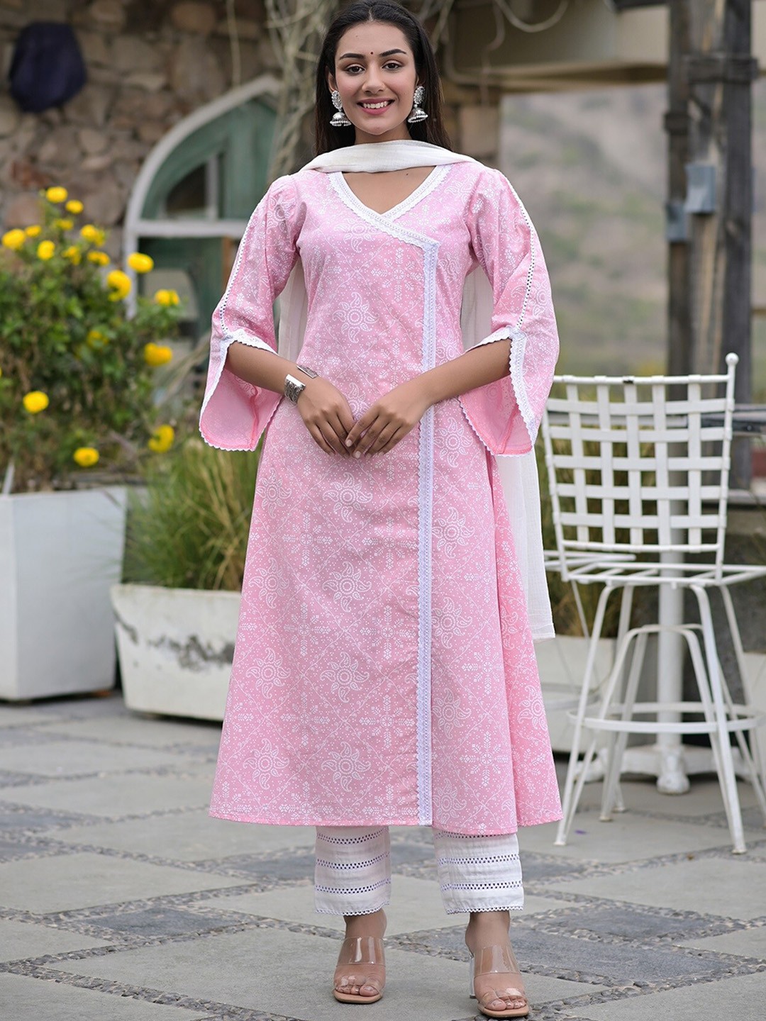 

Hatheli Ethnic Motifs Printed Pure Cotton Kurta with Trousers, Pink