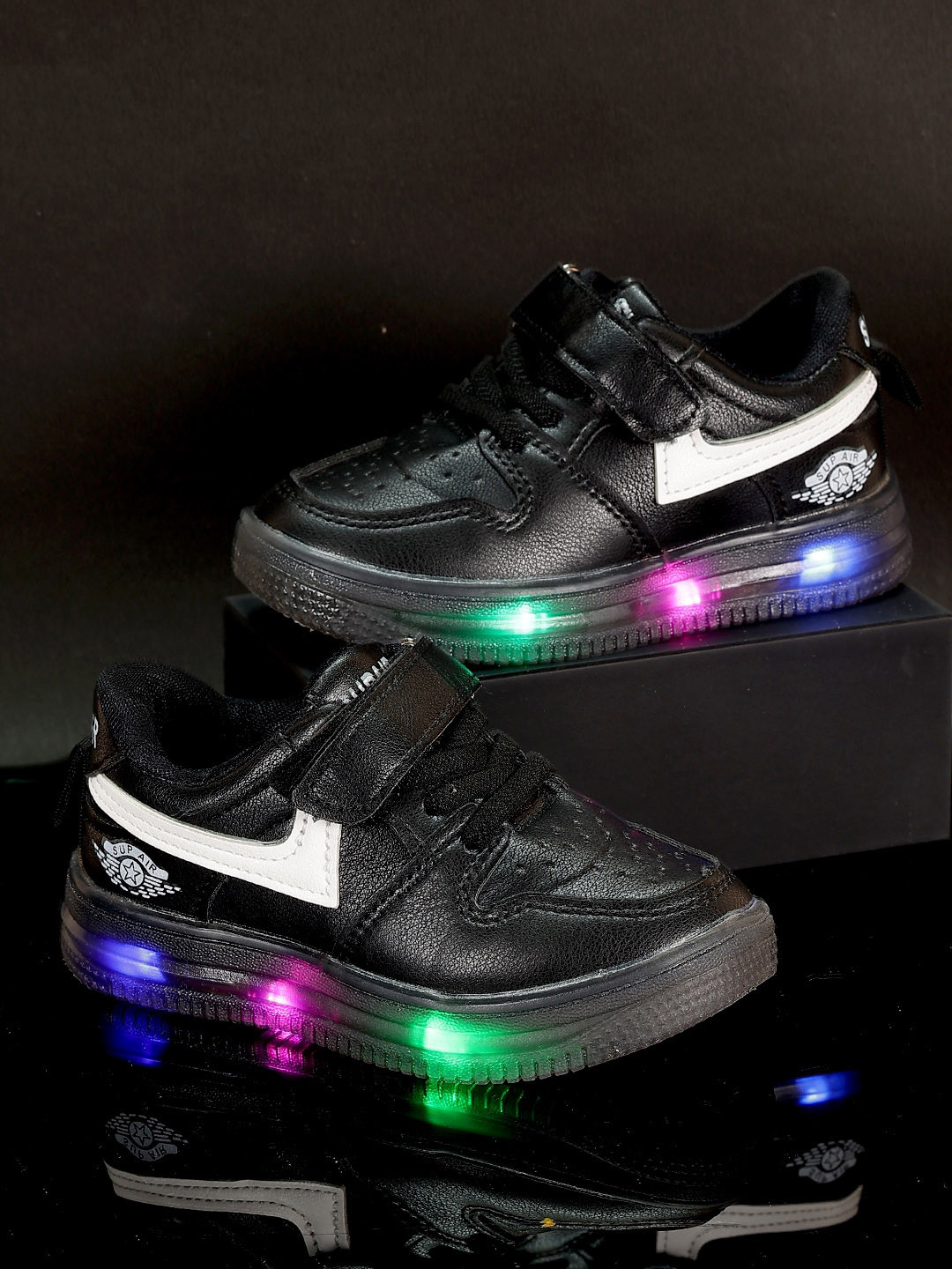 

PASSION PETALS Kids Colourblocked Lightweight LED Sneakers, Black